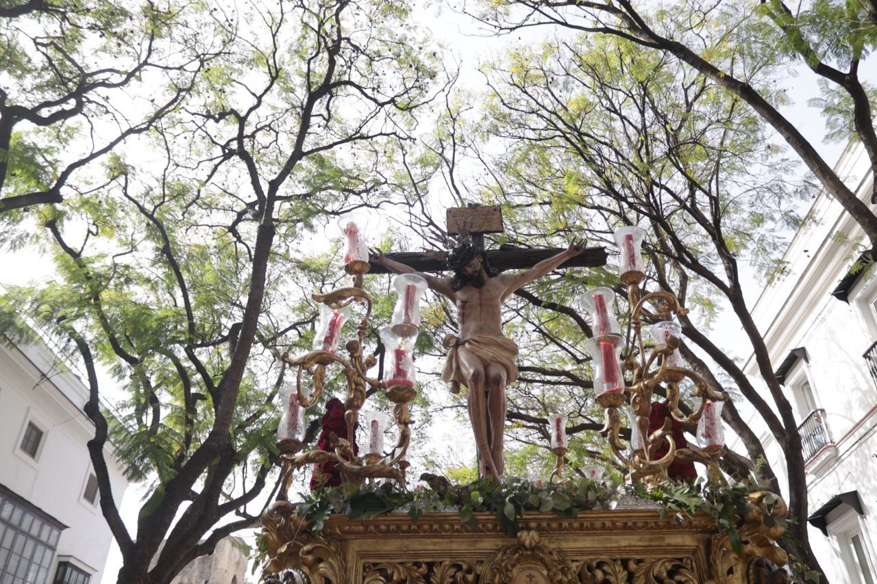 El Cristo de las Almas en la calle.