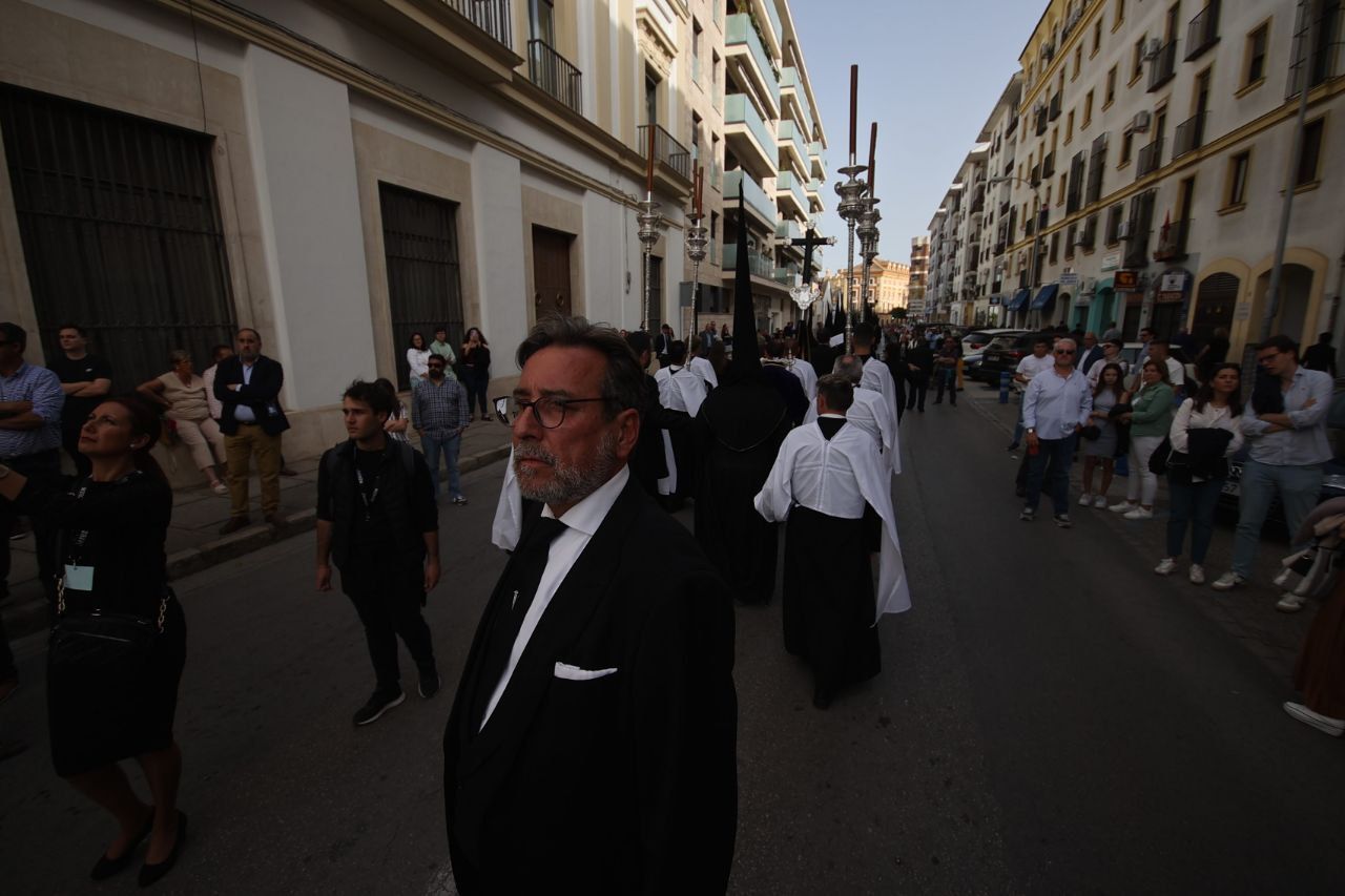 Martín Gómez ha dirigido dos pasos a la vez.