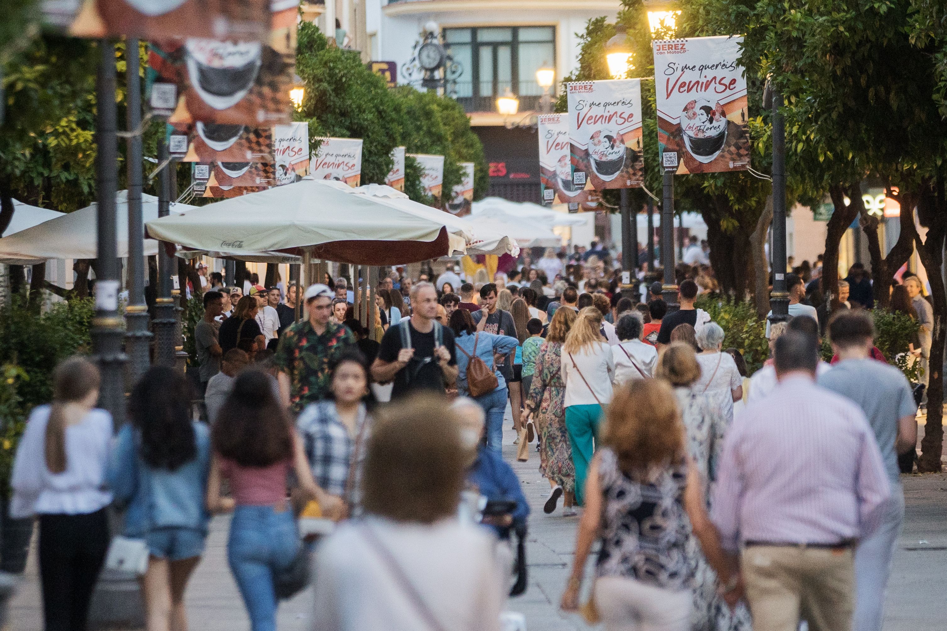 Ambiente de sábado motero en Jerez