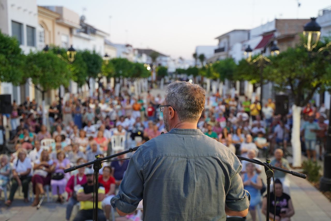 Daniel Pérez, durante su intervención en Puerto Serrano.