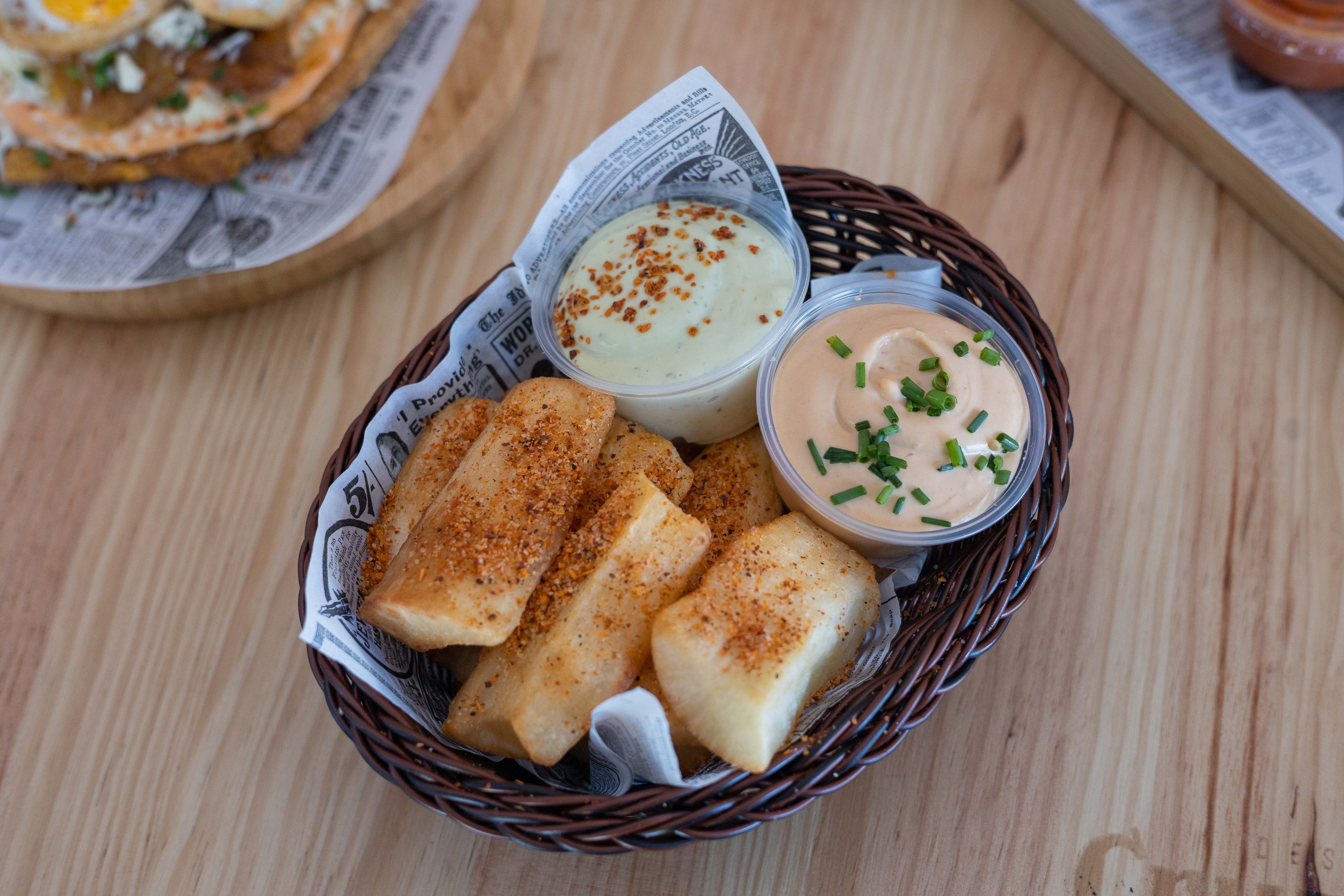 Yuca espolvoreada con tajine.