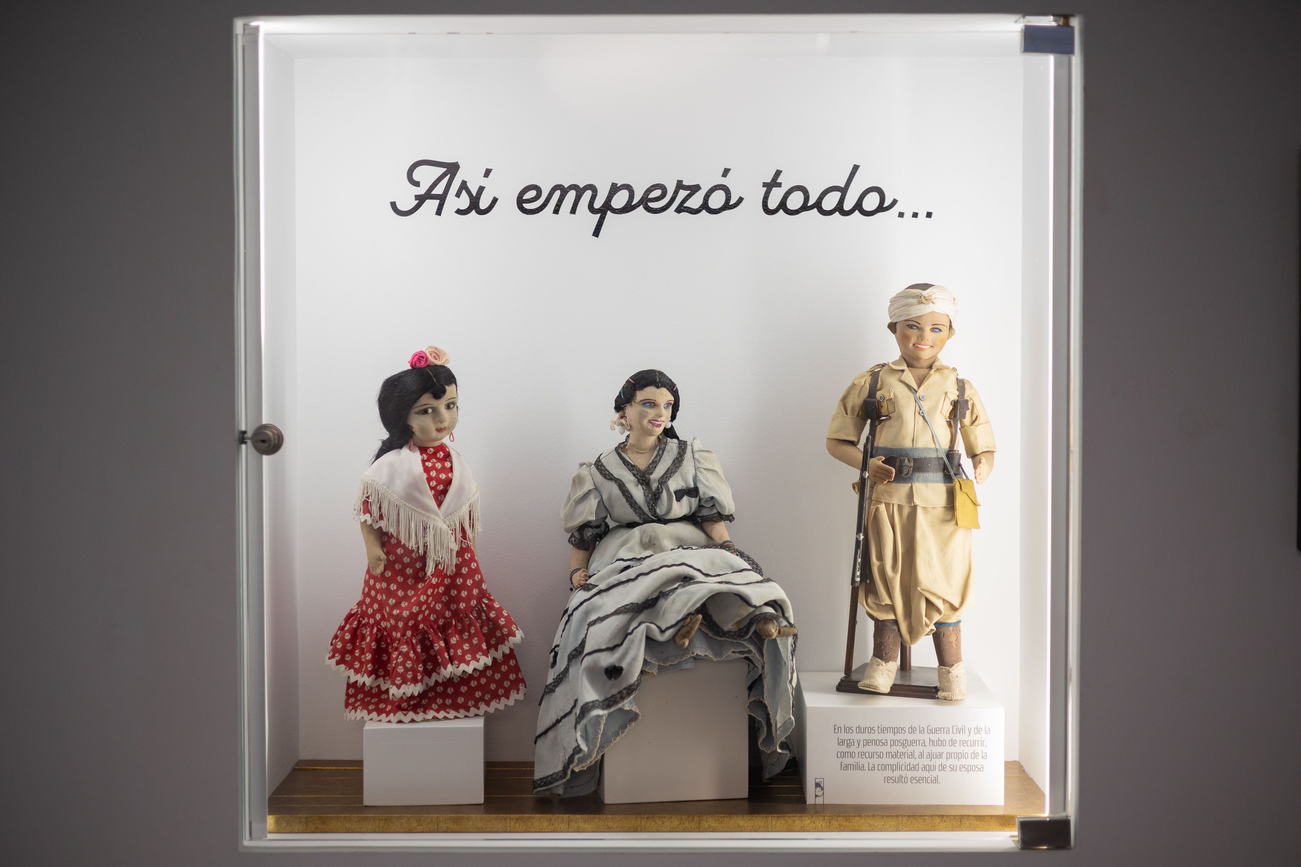 Primeras muñecas de Marín.