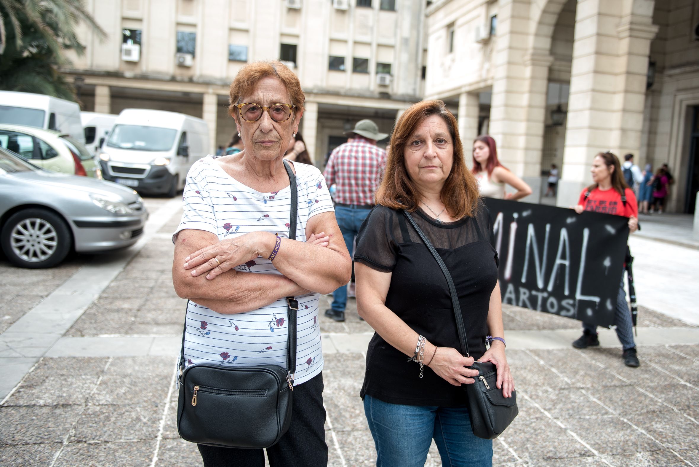 VECINOS POLIGONO SUR ENDESA CORTES LUZ SEVILLA 7