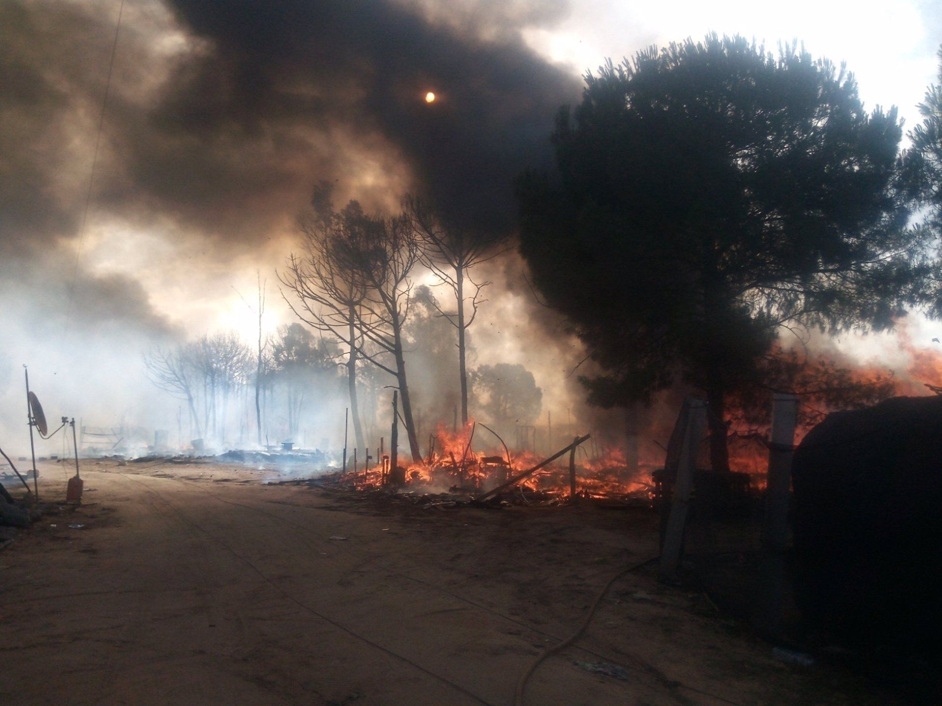 Incendio en el asentamiento chabolista. Incendio en el asentamiento chabolista.