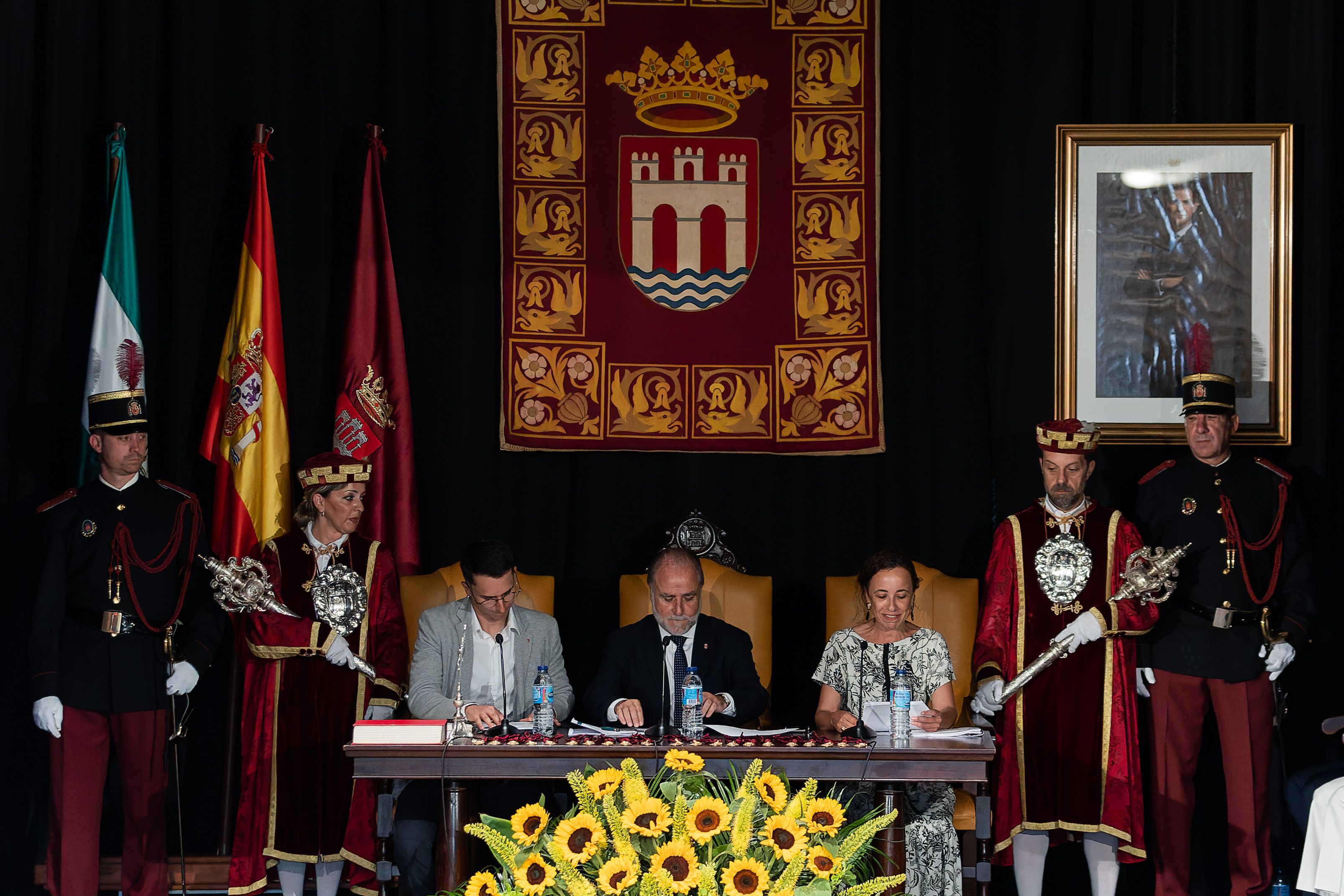 Acto de investidura de Miguel Rodríguez como alcalde de Arcos
