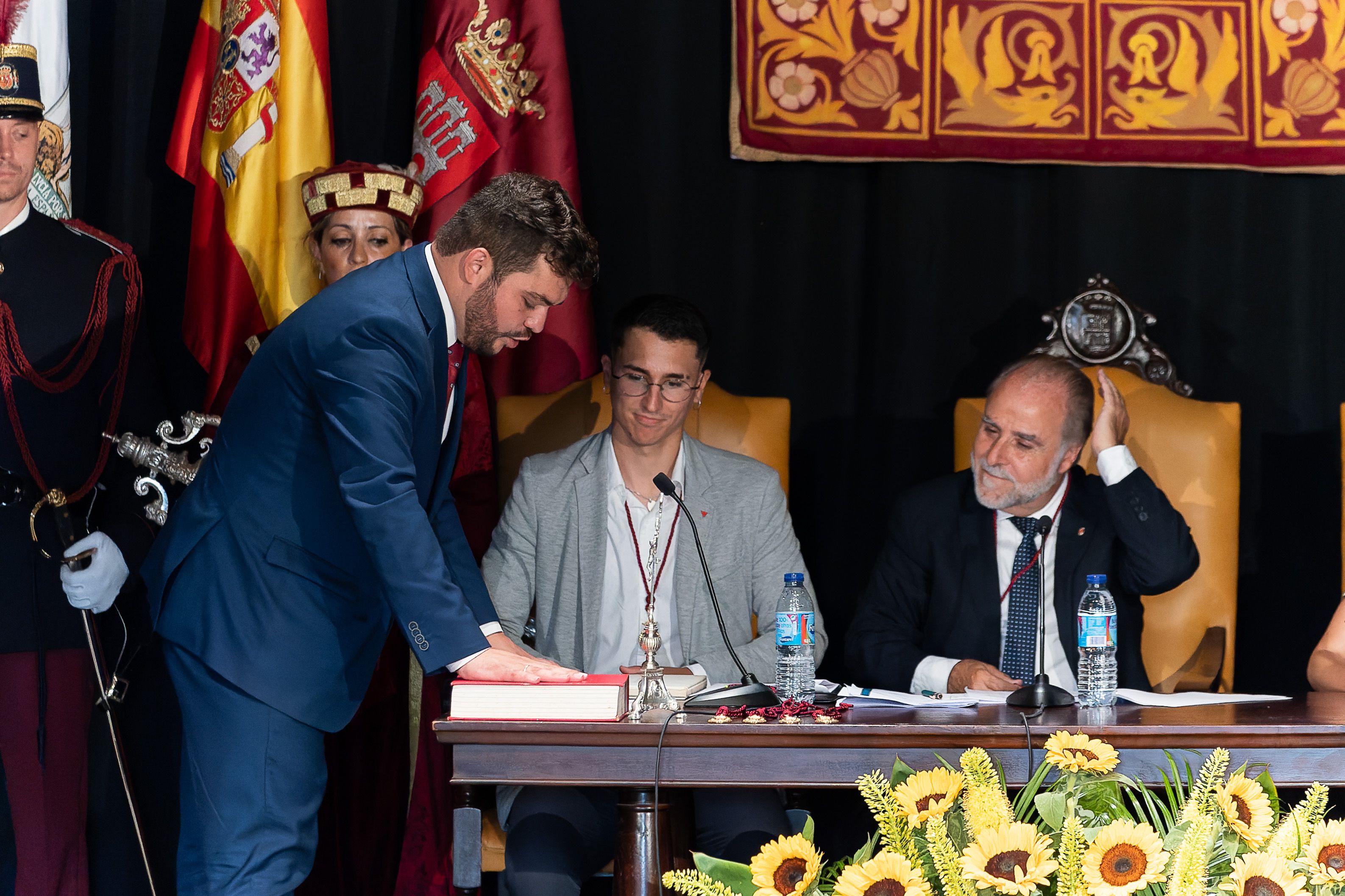 Acto de investidura de Miguel Rodríguez como alcalde de Arcos