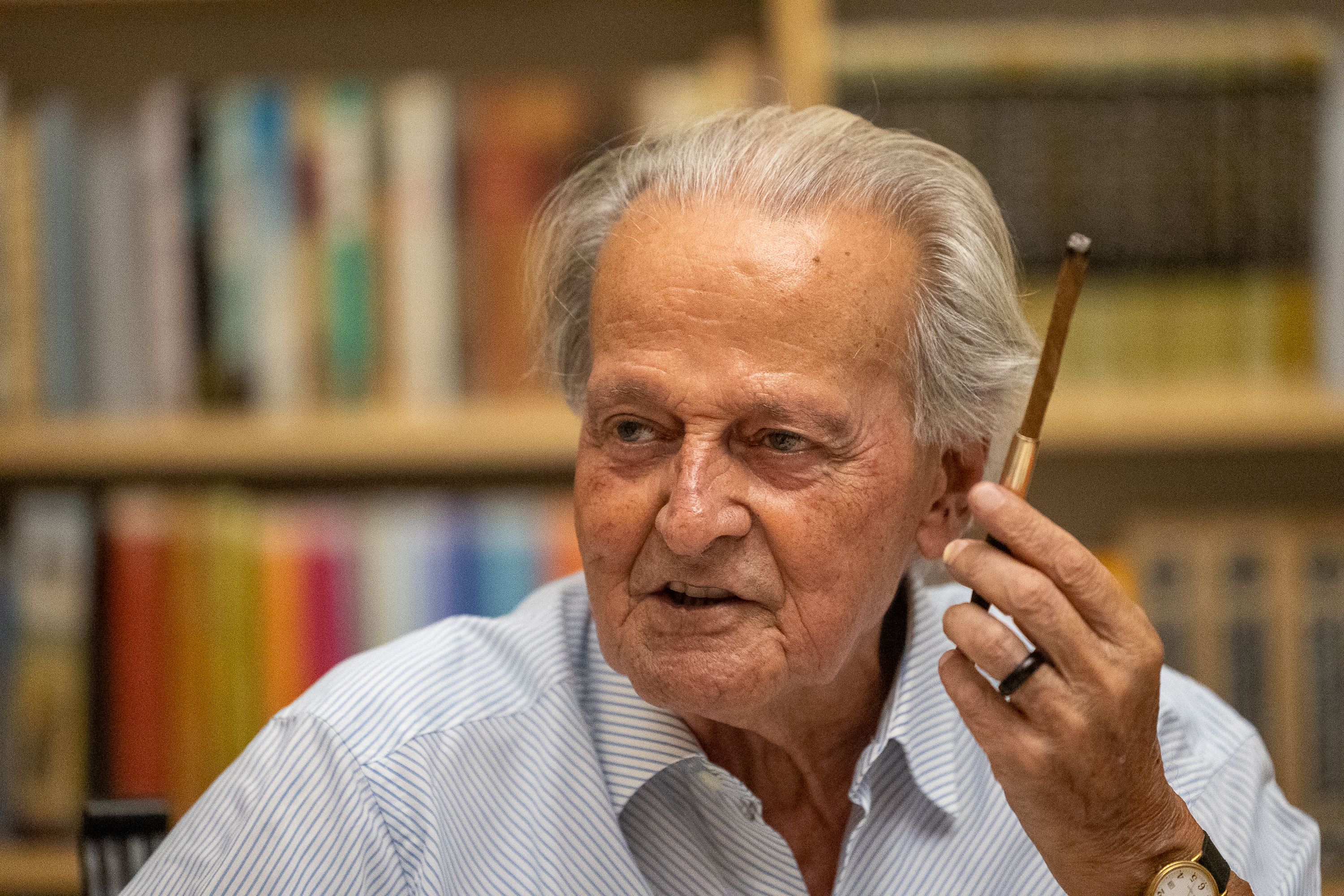 El escritor Francisco Bejarano, durante la entrevista 