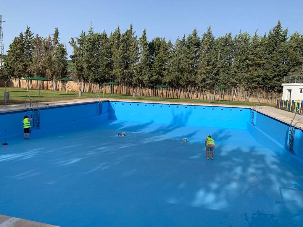 Un niño de 8 años, succionado por la depuradora de una piscina pública de Jaén. Imagen de la piscina de Ibros. Un niño de 8 años, succionado por la depuradora de una piscina pública de Jaén. Imagen de la piscina de Ibros.