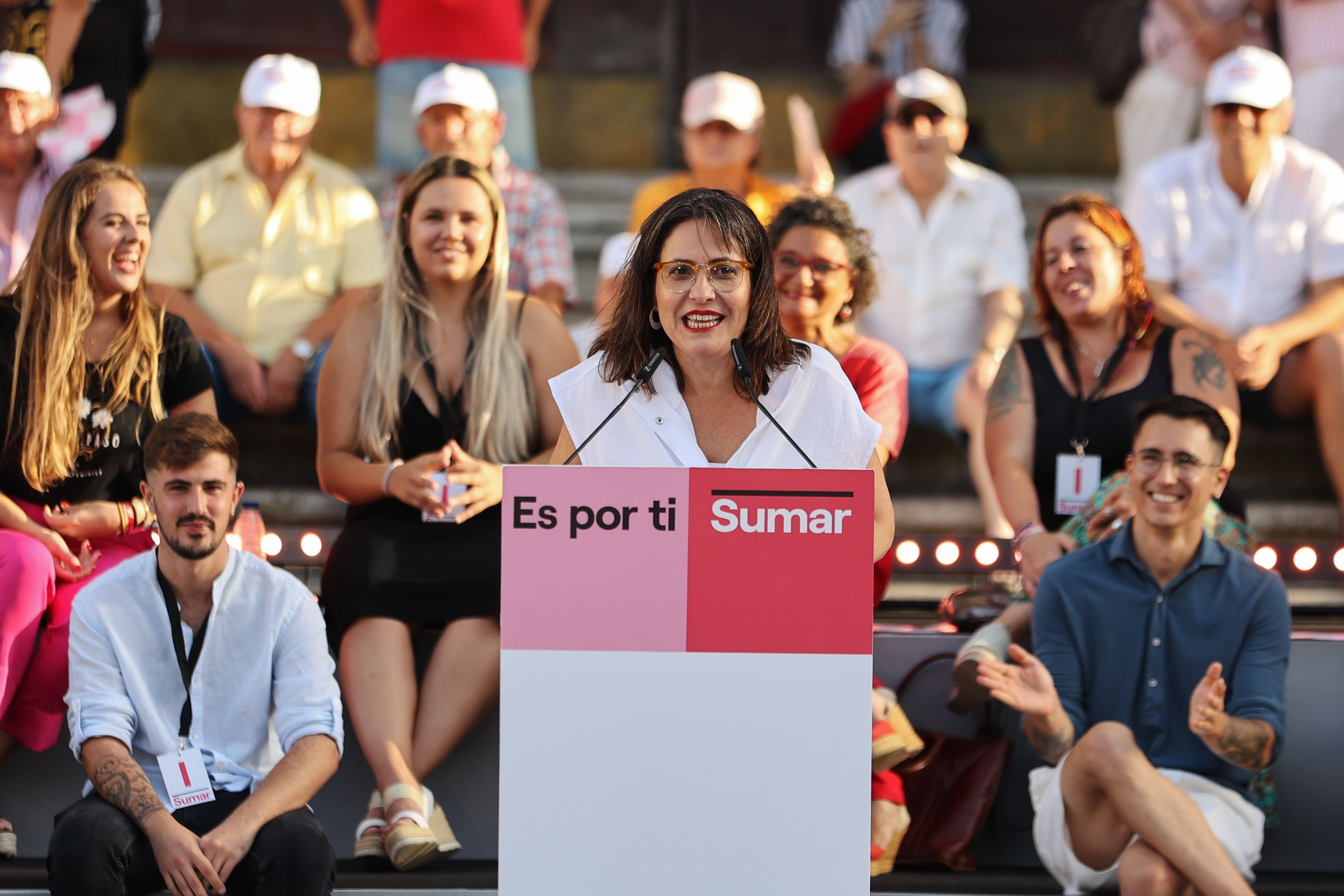 MITIN CADIZ YOLANDA DIAZ SUMAR 17