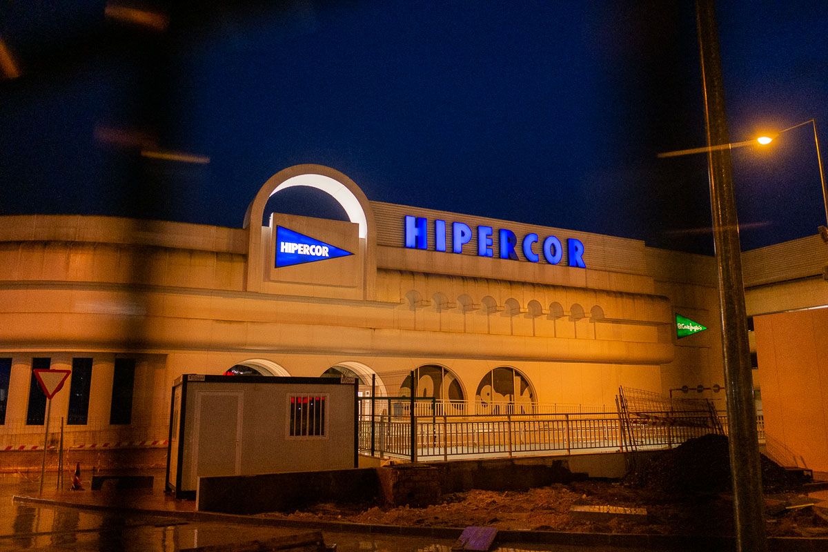 El centro comercial de Hipercor-El Corte Inglés en la zona Norte de Jerez.