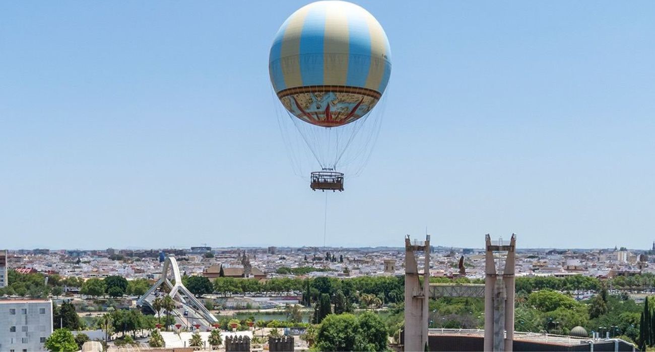 La Nao Vigía, el globo aerostático que se ha convertido en una nueva atracción de Isla Mágica.