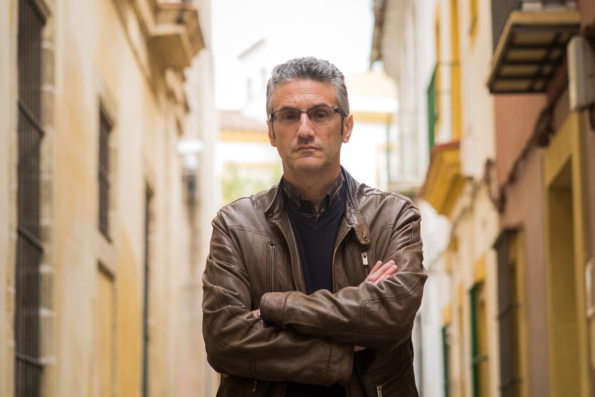 Bartolomé Benítez, el historiador que ha rescatado del olvido a los cinco jerezanos deportados en campos de concentración nazis. FOTO: MANU GARCÍA