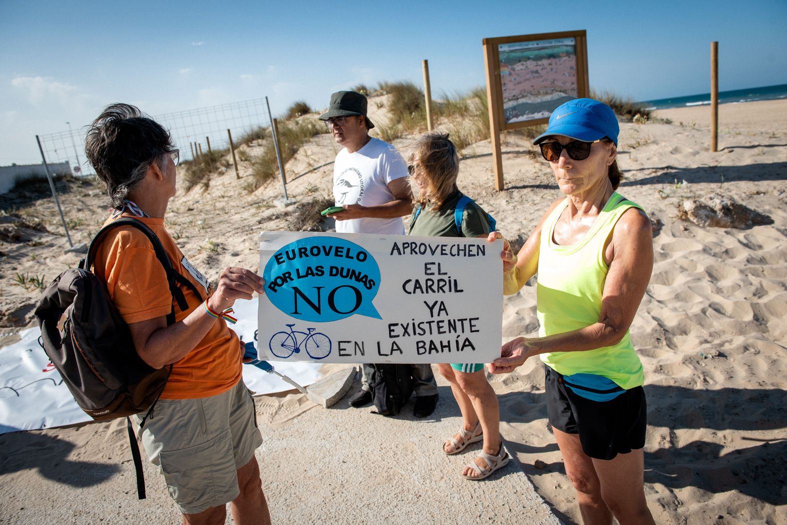 MANIFESTACION ECOLOGISTAS EUROVELO 9