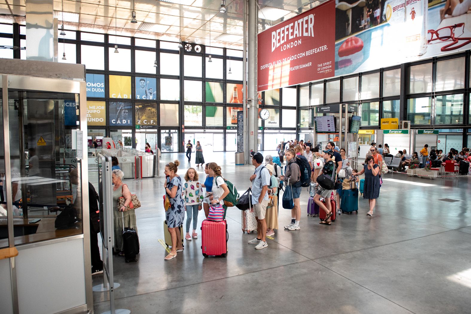 Imagen de la estación de tren de Cádiz.