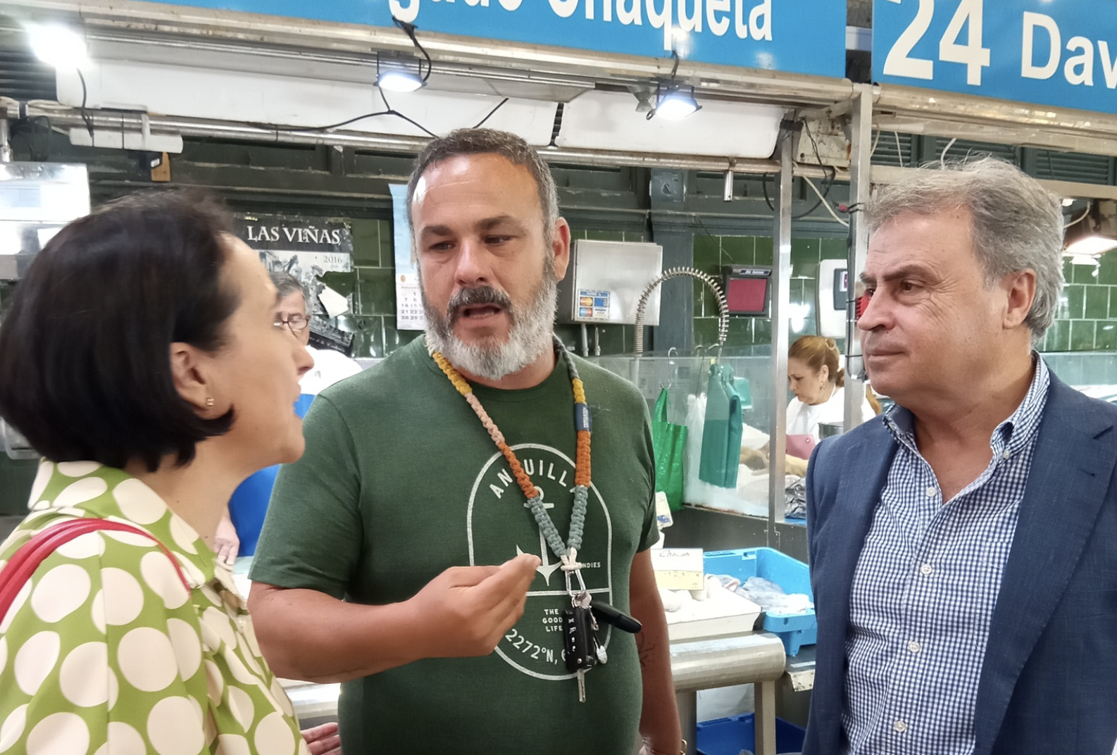 Ángel León graba una serie gastronómica internacional en el Mercado central de abastos de Jerez. Ángel León graba una serie gastronómica internacional en el Mercado central de abastos de Jerez.