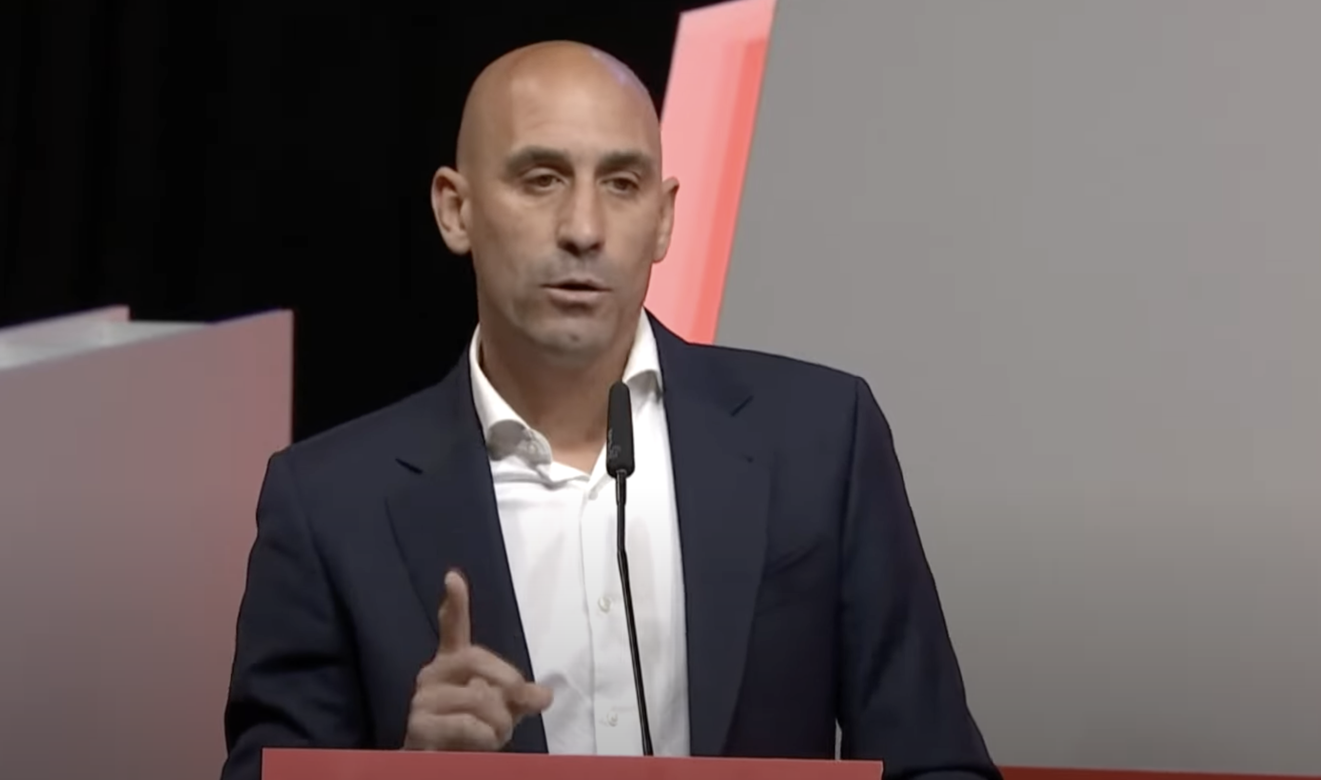 Luis Rubiales, en la Asamblea de la RFEF. 