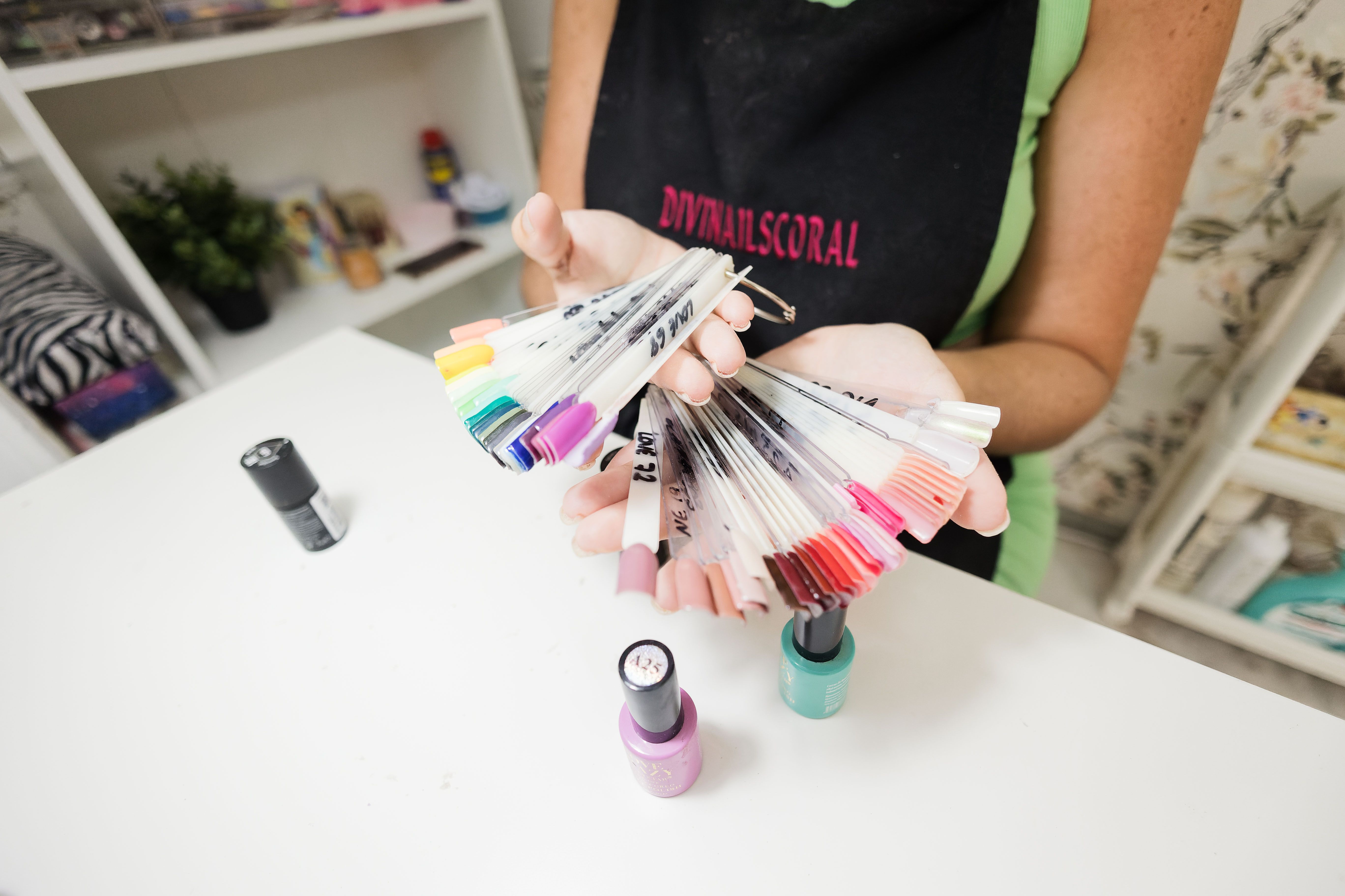 CORAL SALON DE UÑAS 3