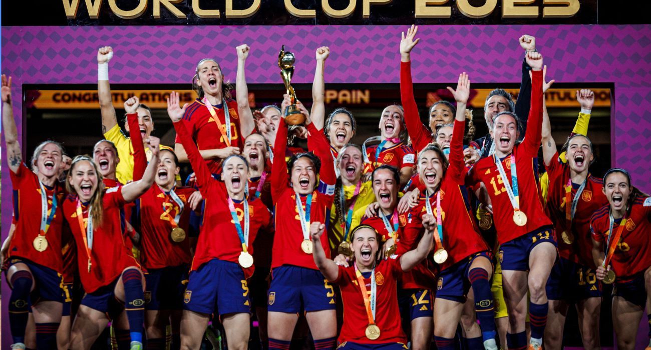 Las jugadoras españolas tras conquistar el Mundial de fútbol. Las jugadoras españolas tras conquistar el Mundial de fútbol.
