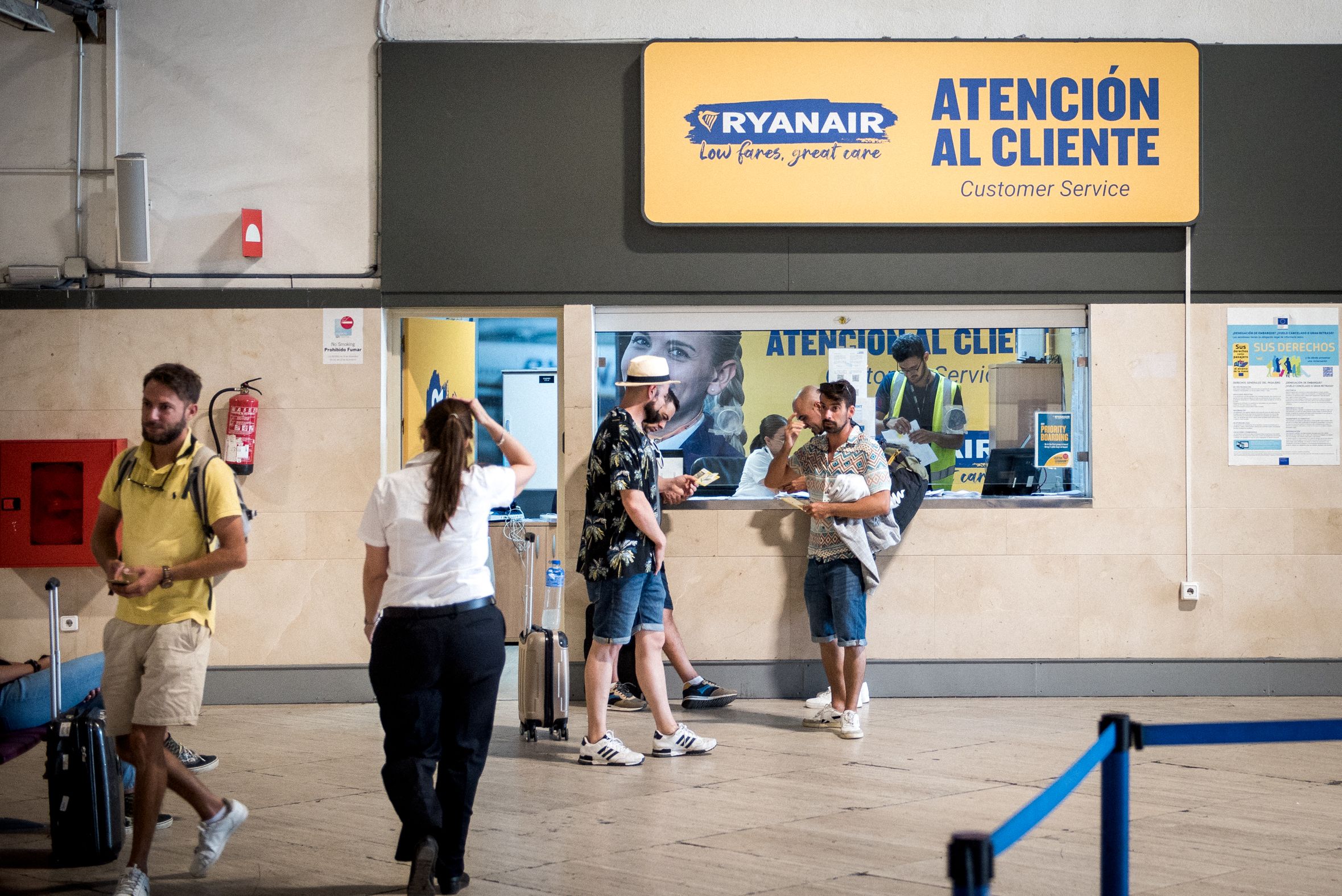 Ryanair en el Aeropuerto de Sevilla. Ryanair en el Aeropuerto de Sevilla.