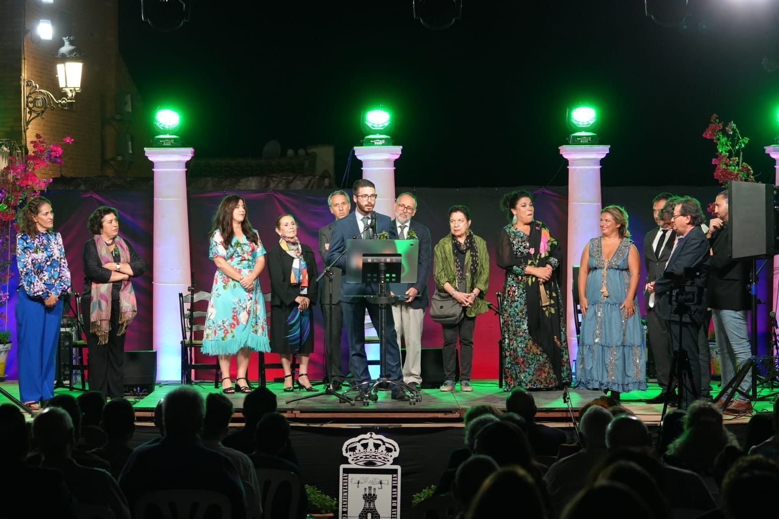 Recibimiento del premio en el aniversario de la Cátedra.