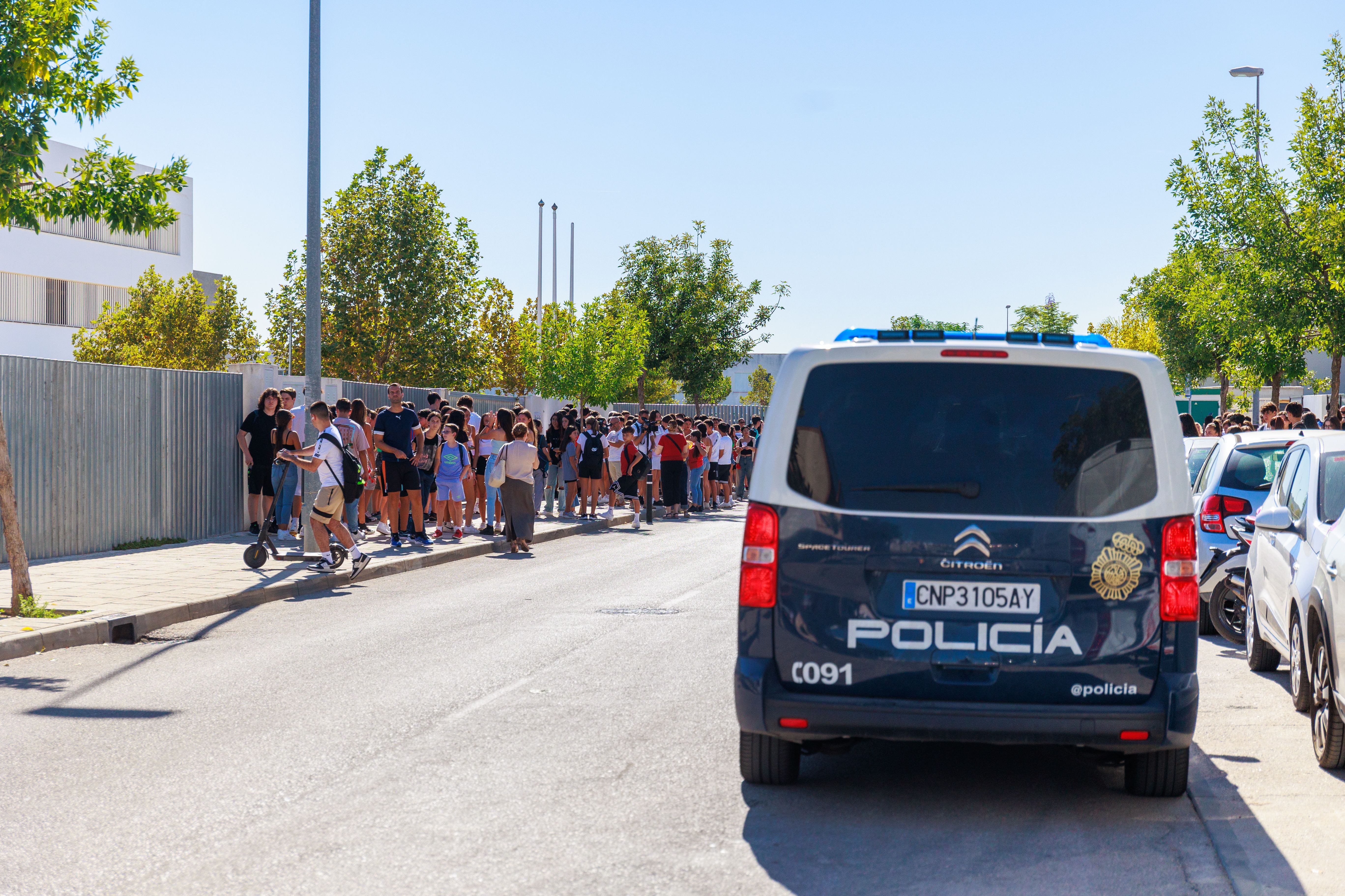 Una imagen del día después del apuñalamiento en el IES Elena García Armada de Jerez. Una imagen del día después del apuñalamiento en el IES Elena García Armada de Jerez.