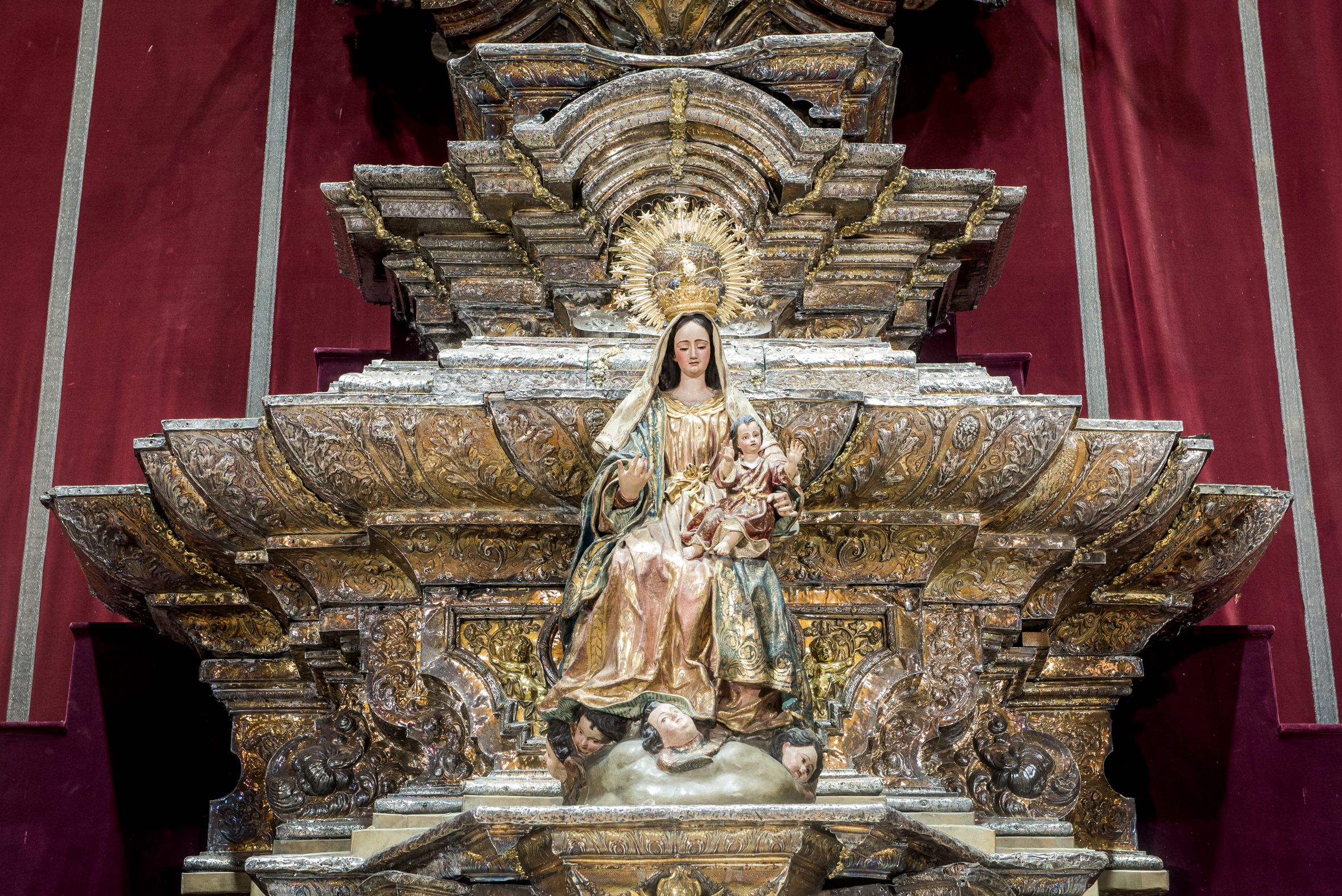 Detalle de la pieza de su parte posterior.     MAURI BUHIGAS