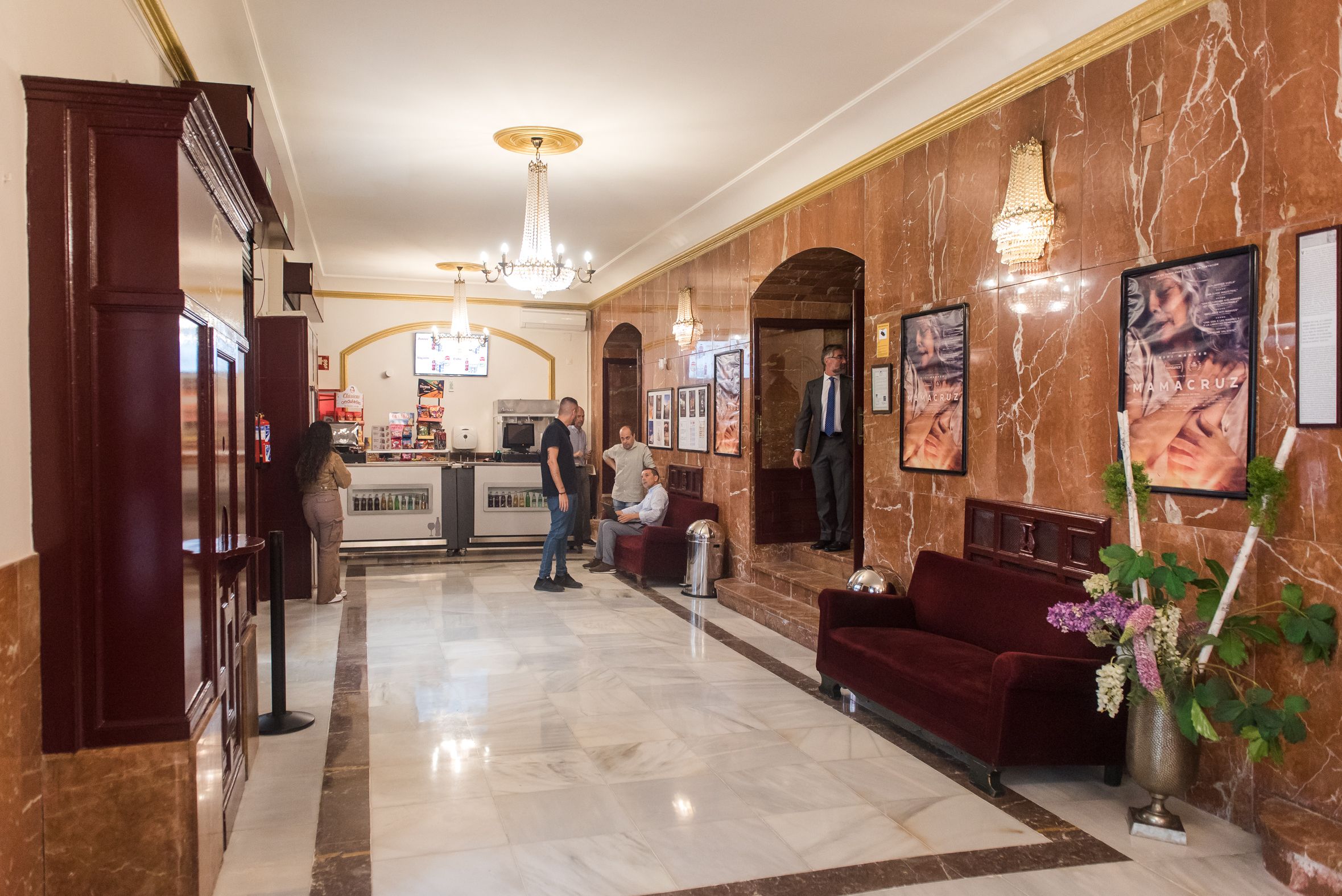 CINE CERVANTES 14