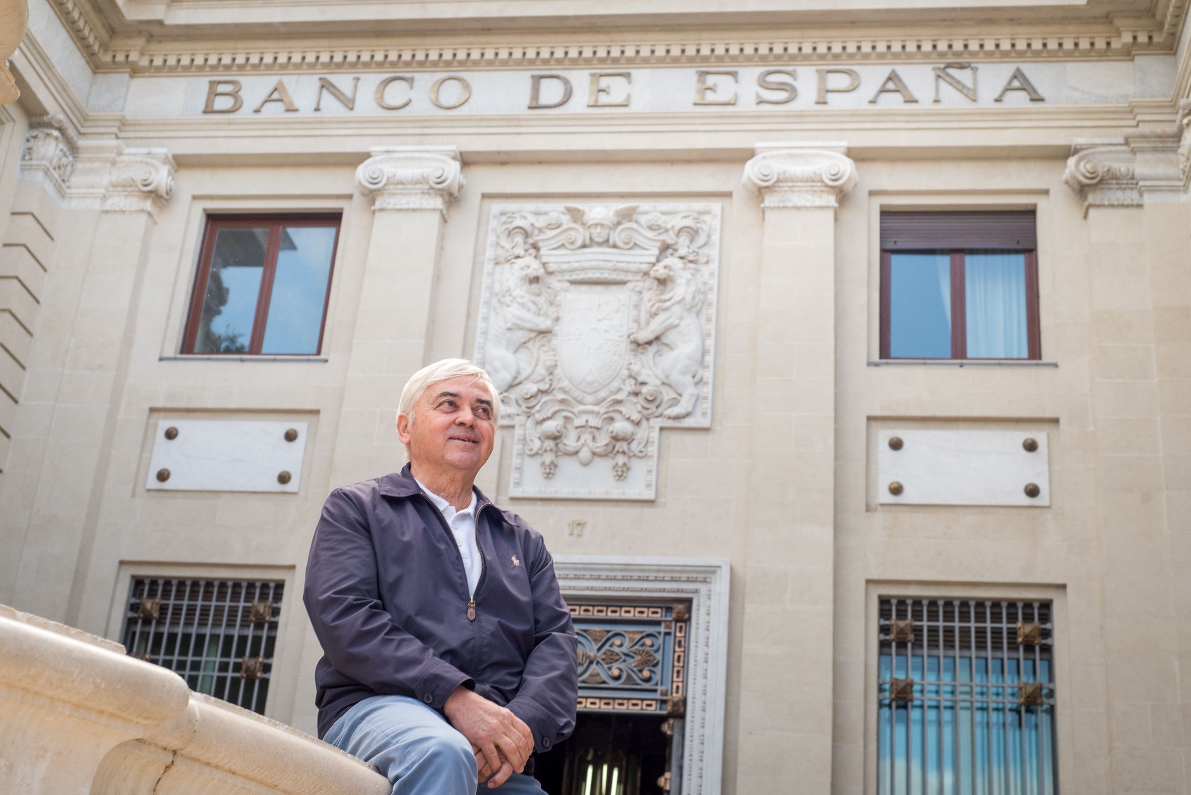 Antonio Martín, ante el Banco de España, una de las instituciones sobre las que tuvo control 'de facto' Queipo de Llano. Antonio Martín, ante el Banco de España, una de las instituciones sobre las que tuvo control 'de facto' Queipo de Llano.