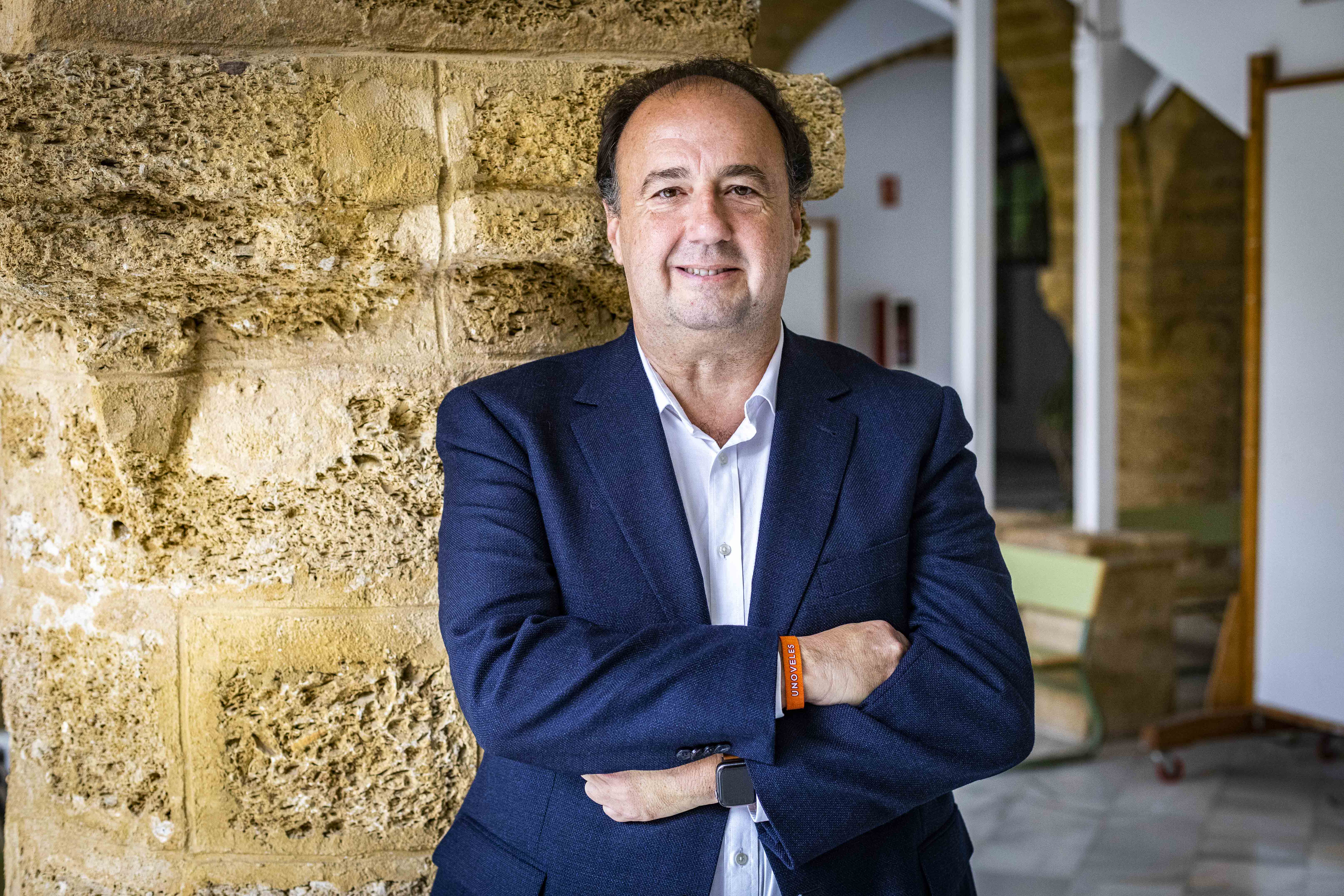 El catedrático en Química, Casimiro Mantell, ya es el octavo rector de la UCA.   GERMÁN MESA