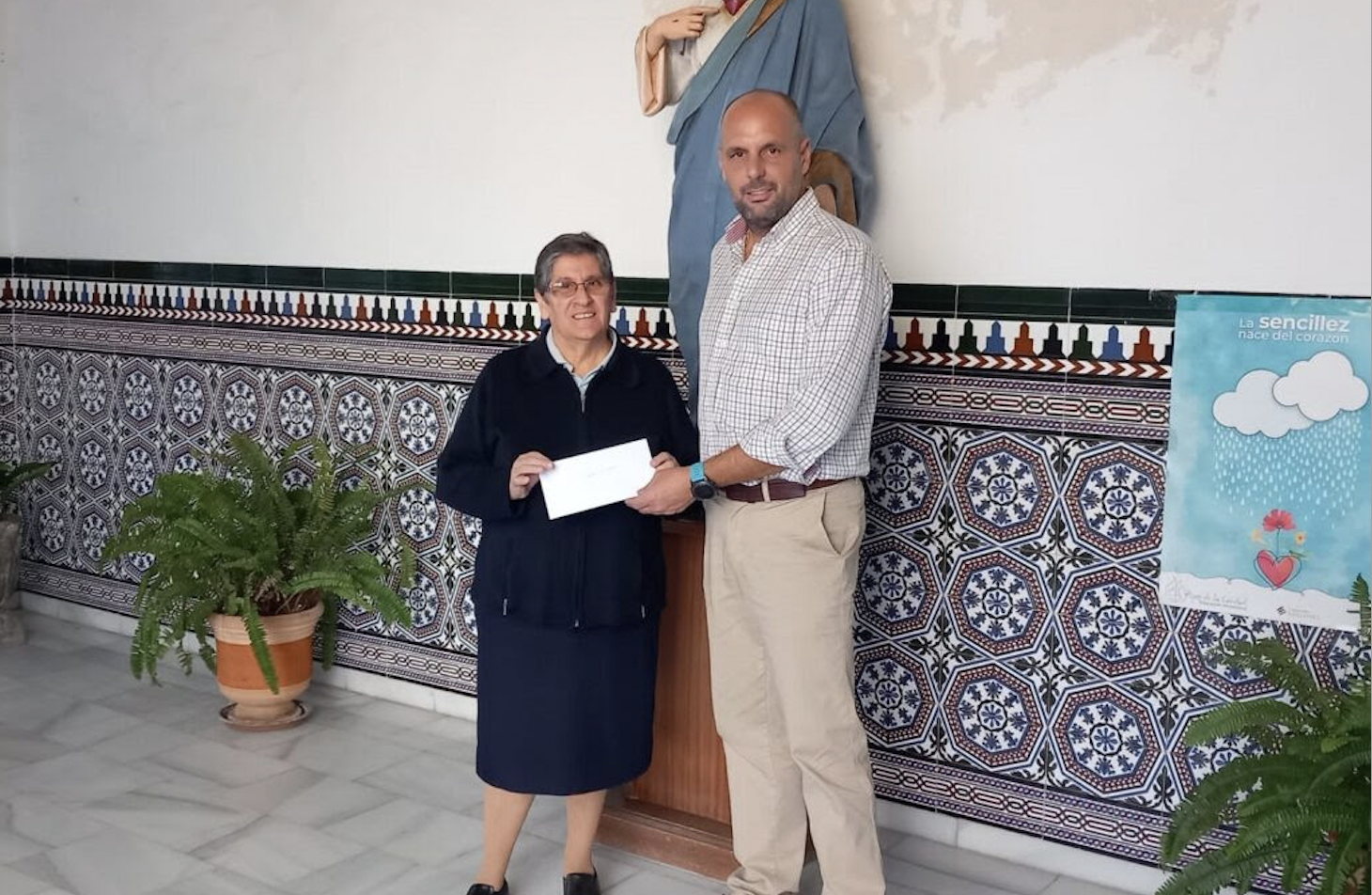 Ferretería Xerez también ayuda la Comedor del Salvador. 