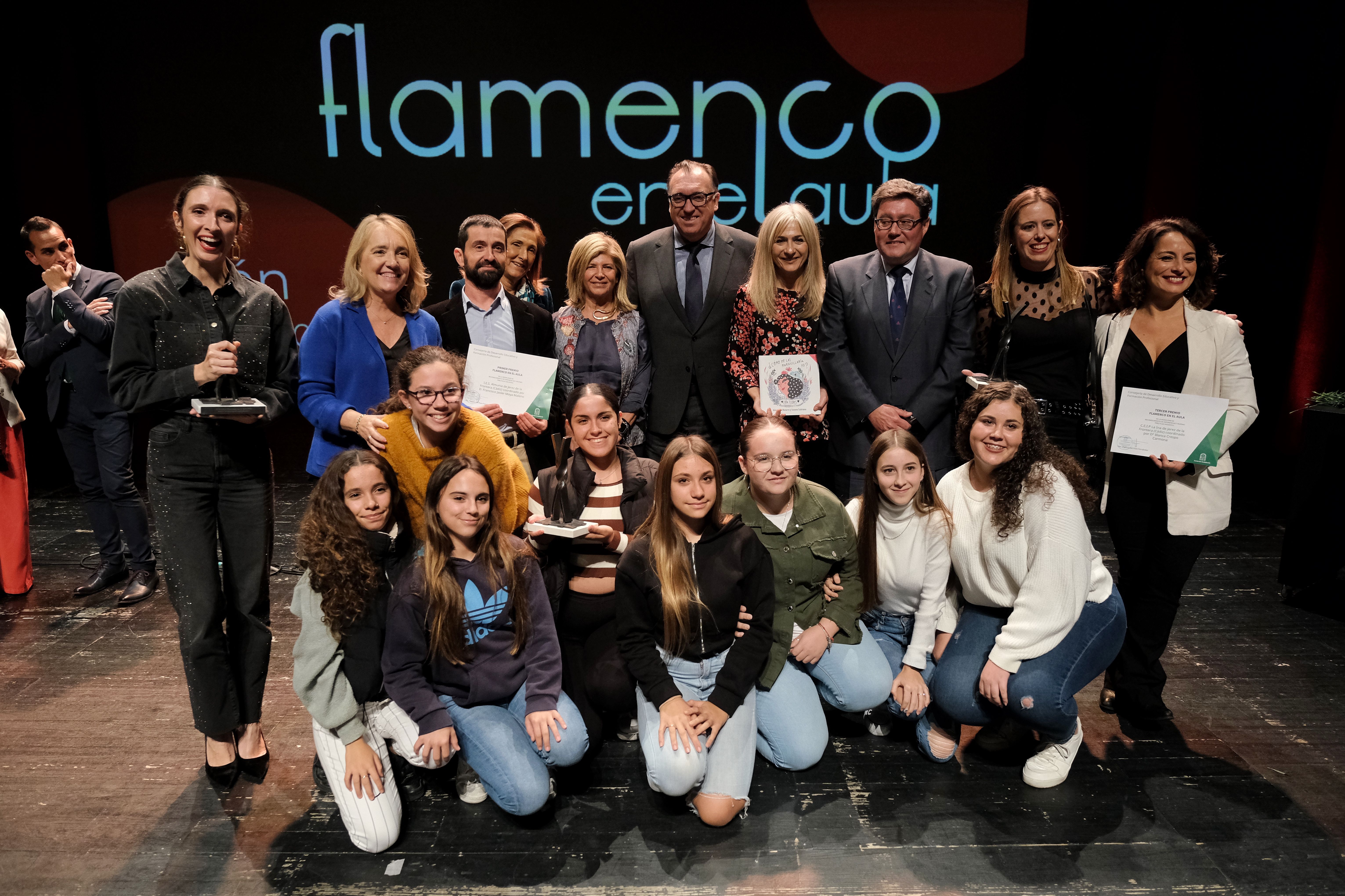 Alumnos y docentes de los centros de Jerez galardonados en los Premios Flamenco en el Aula. Alumnos y docentes de los centros de Jerez galardonados en los Premios Flamenco en el Aula.