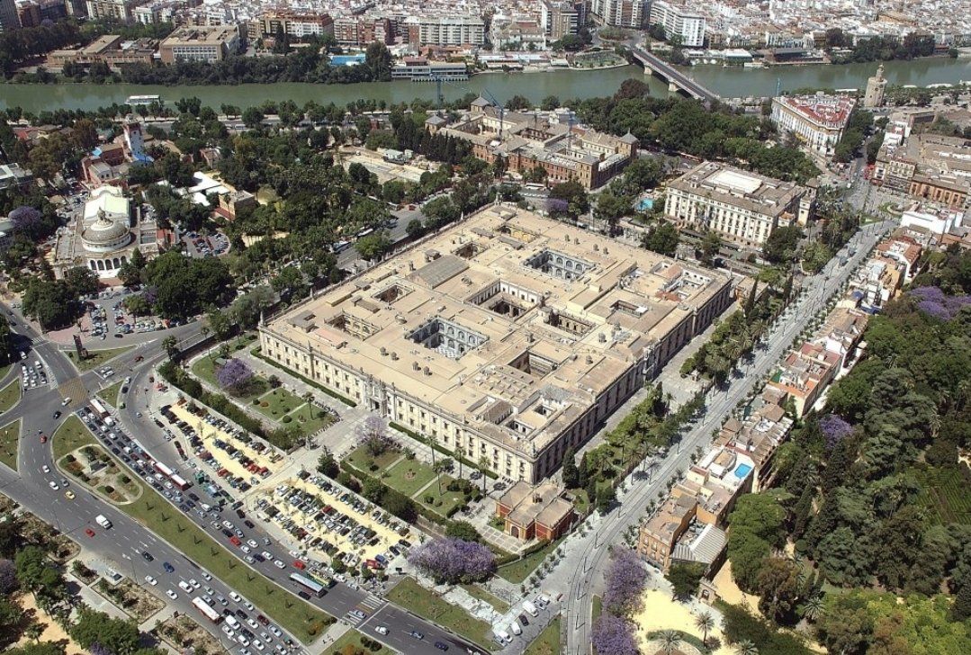 Vista de pájaro de la Fábrica de Tabacos de Sevilla.