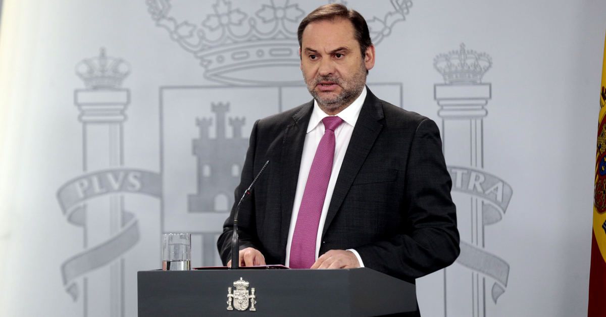 El ex ministro de Transportes, José Luis Ábalos, durante una rueda de prensa en el estado de alarma. FOTO: Moncloa