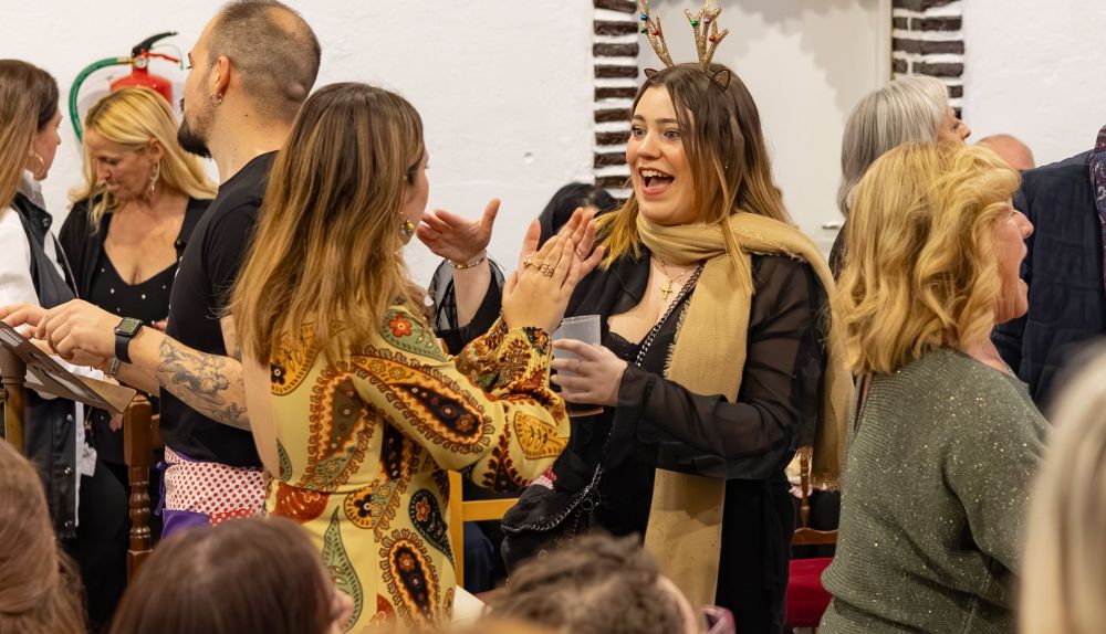 Zambomba de la hermandad del Cristo del Amor Zambomba de la hermandad del Cristo del Amor