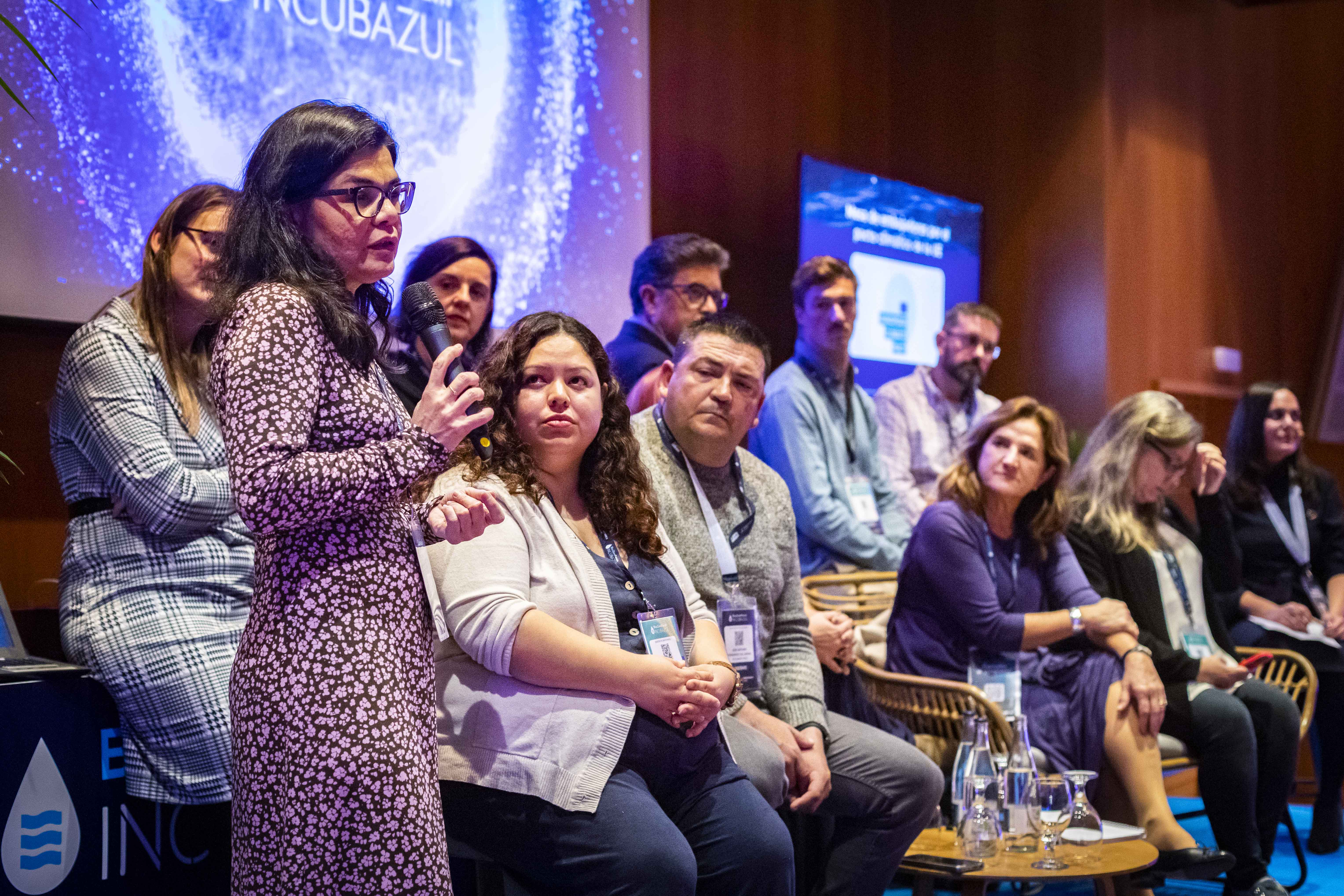 Acto de la firma de la Declaración de Cádiz en el Blue Zone Forum.   GERMÁN MESA