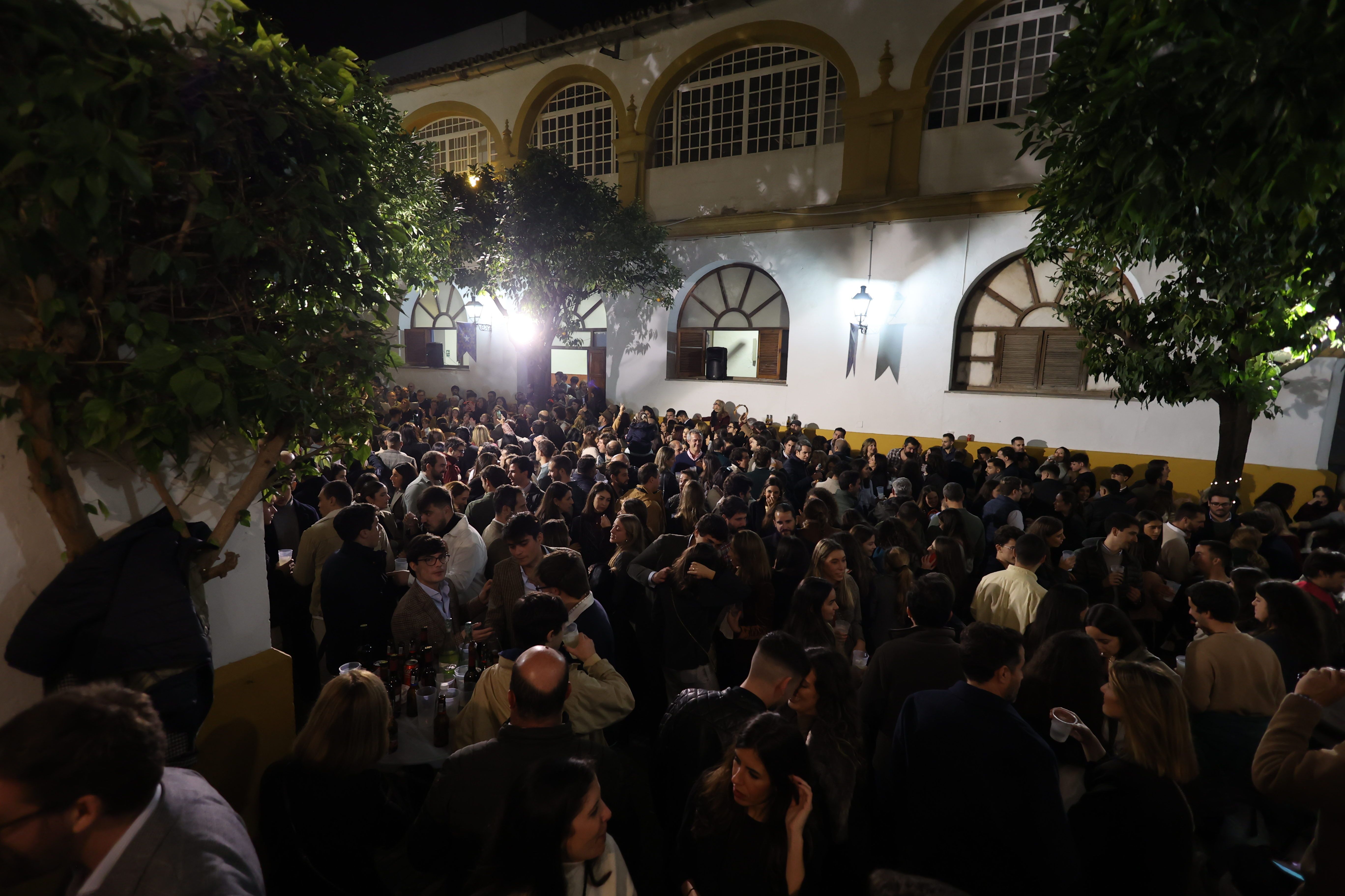 Una imagen del patio de la lasaliana escuela, durante la Zambomba de la Borriquita.