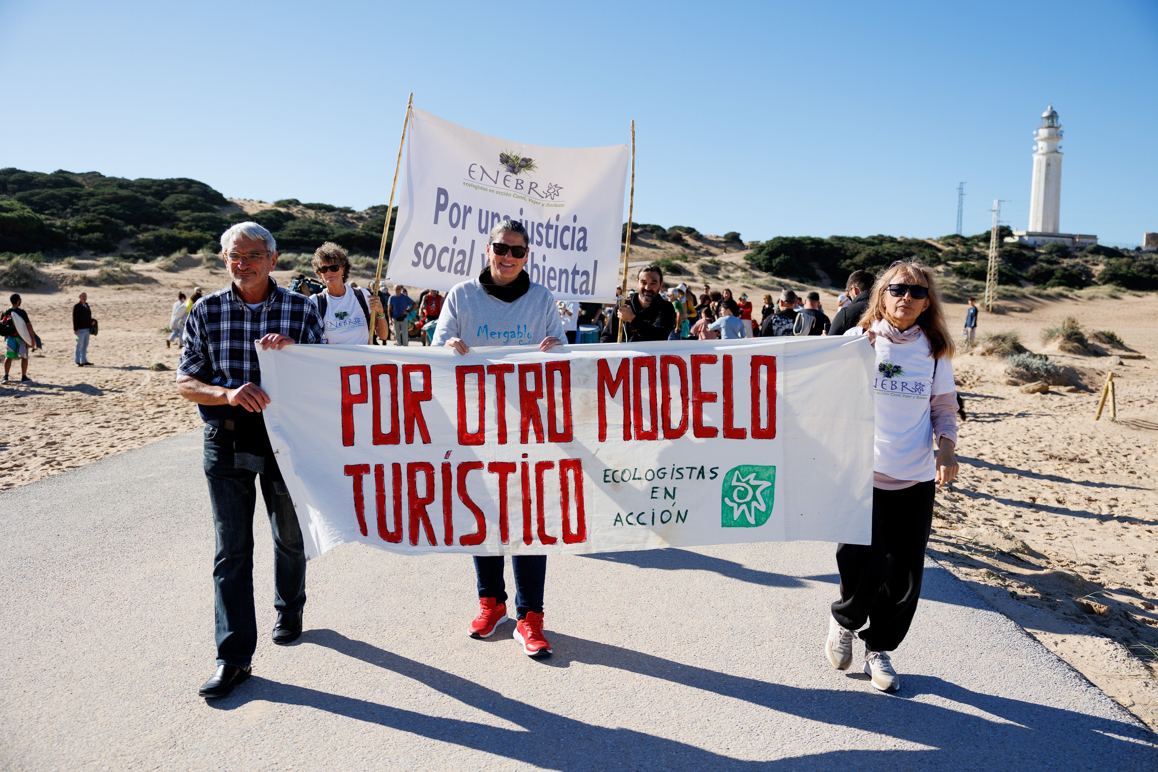 Concentración en contra de la privatización del faro de Trafalgar, en una imagen de archivo