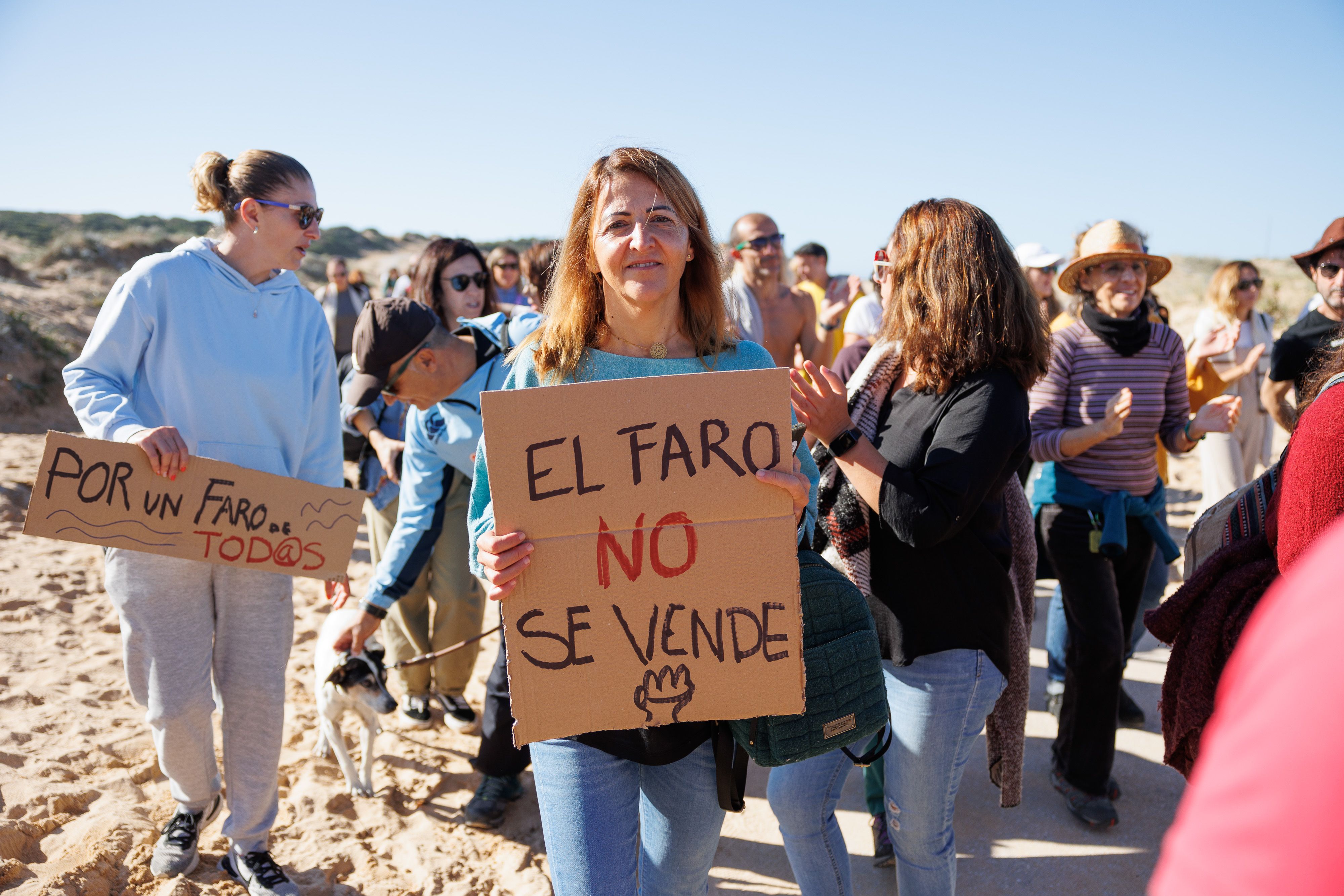 Concentración en contra de la privatización del Faro de Trafalgar