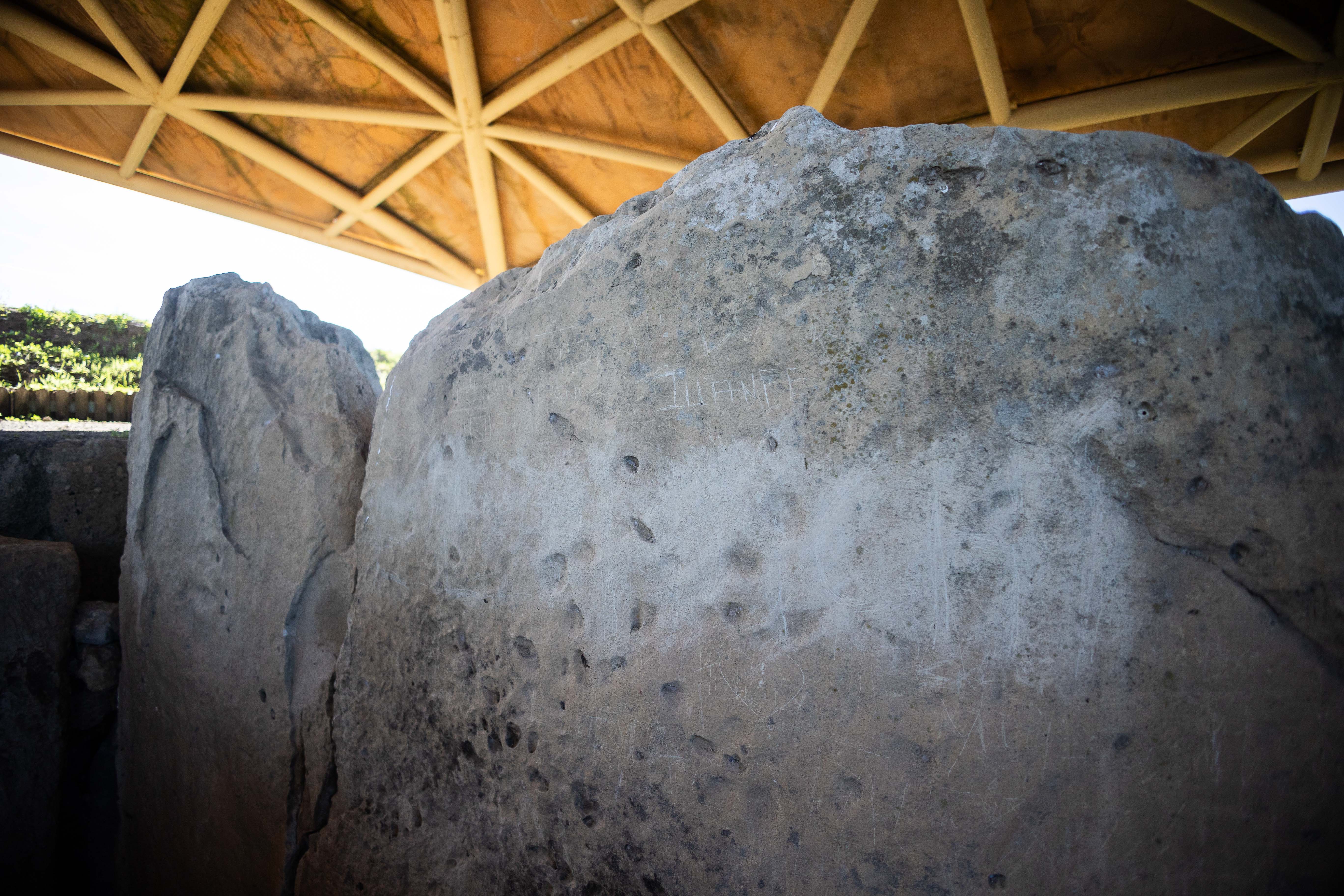 DOLMEN DE ALBERITE VILLAMARTIN 10