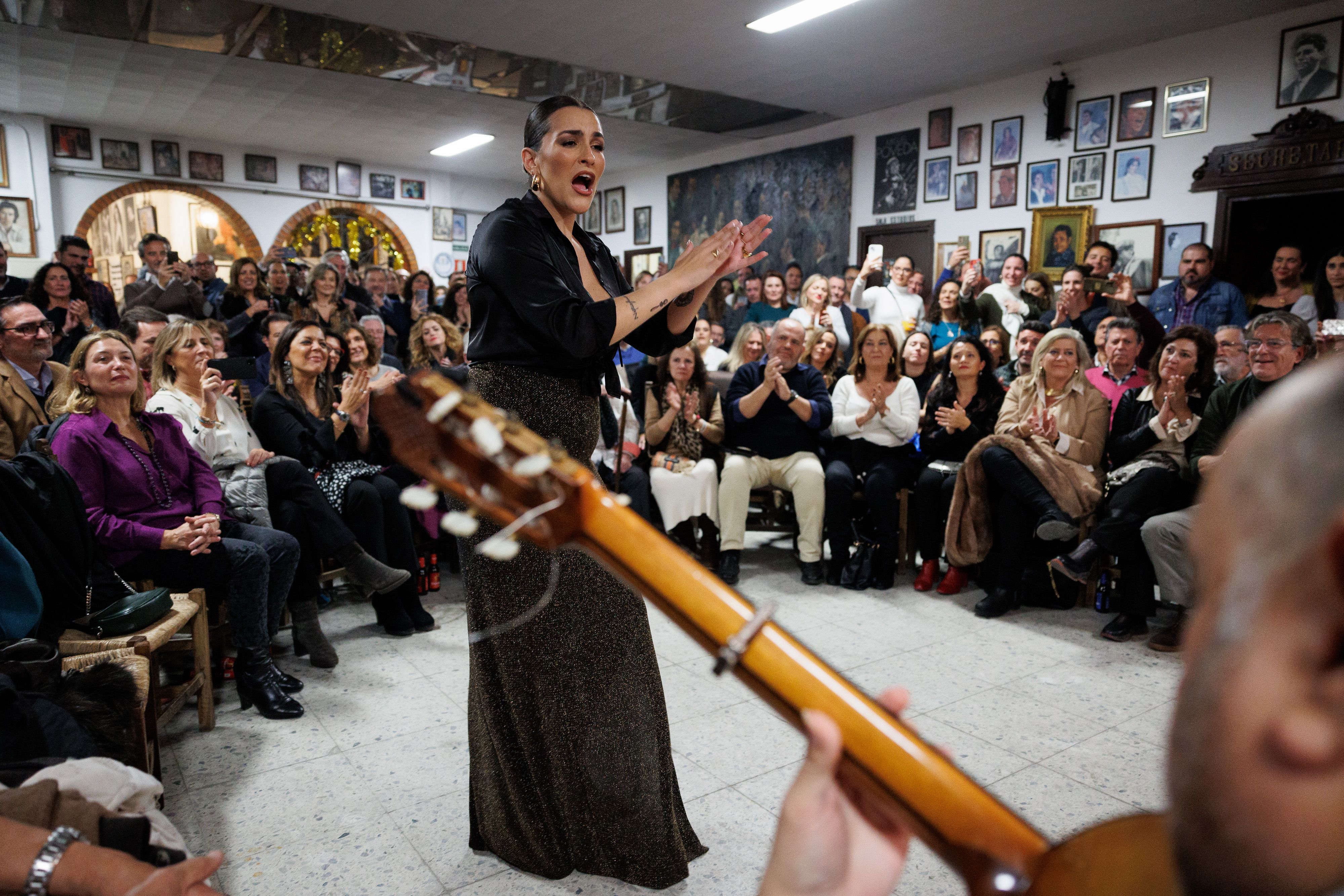 Zambomba en la Peña Flamenca Los Cernícalos de Jerez
