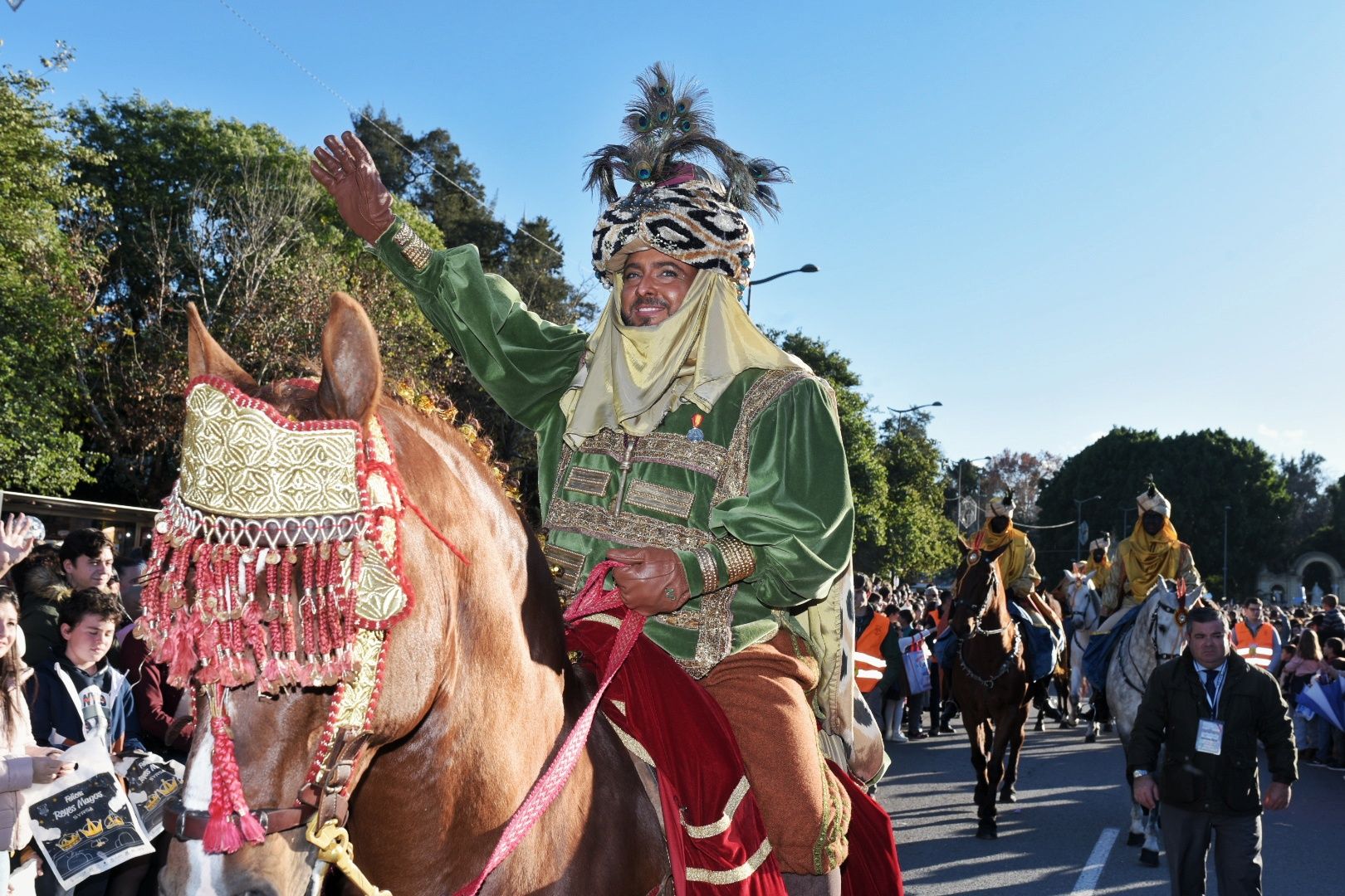 Salida de la cabalgata de los Reyes Magos en Sevilla.