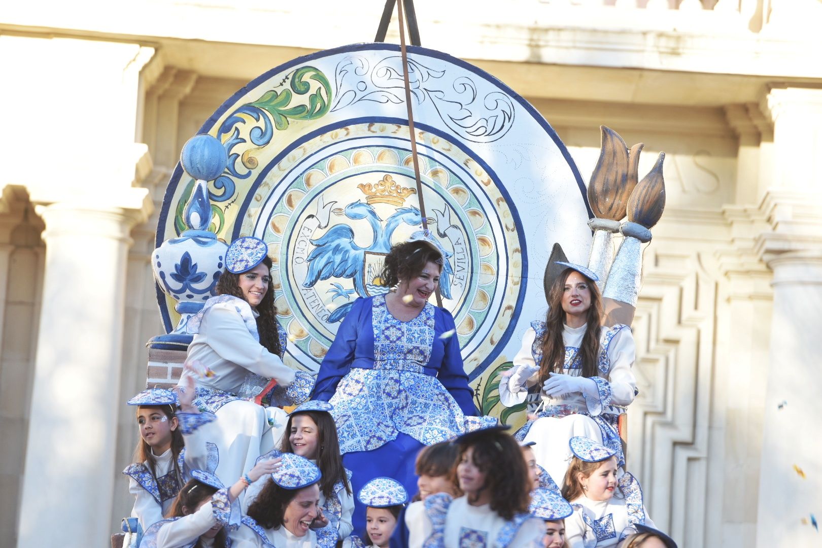 Salida de la cabalgata de los Reyes Magos en Sevilla.