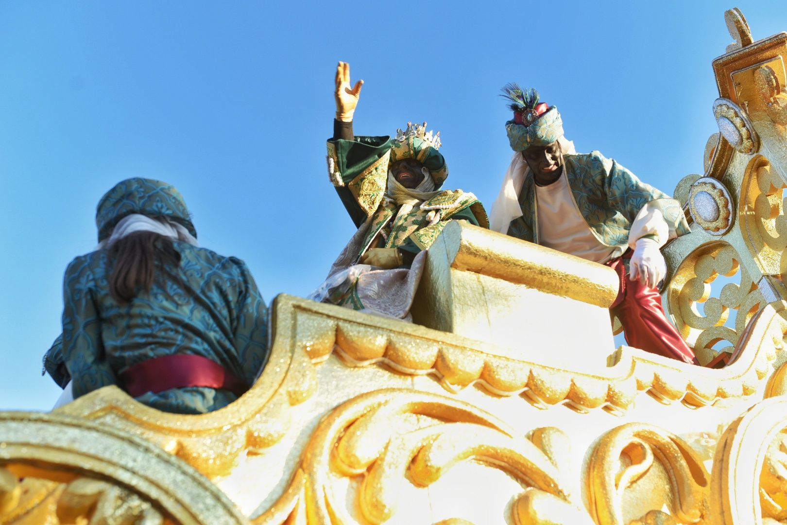 Salida de la cabalgata de los Reyes Magos en Sevilla.