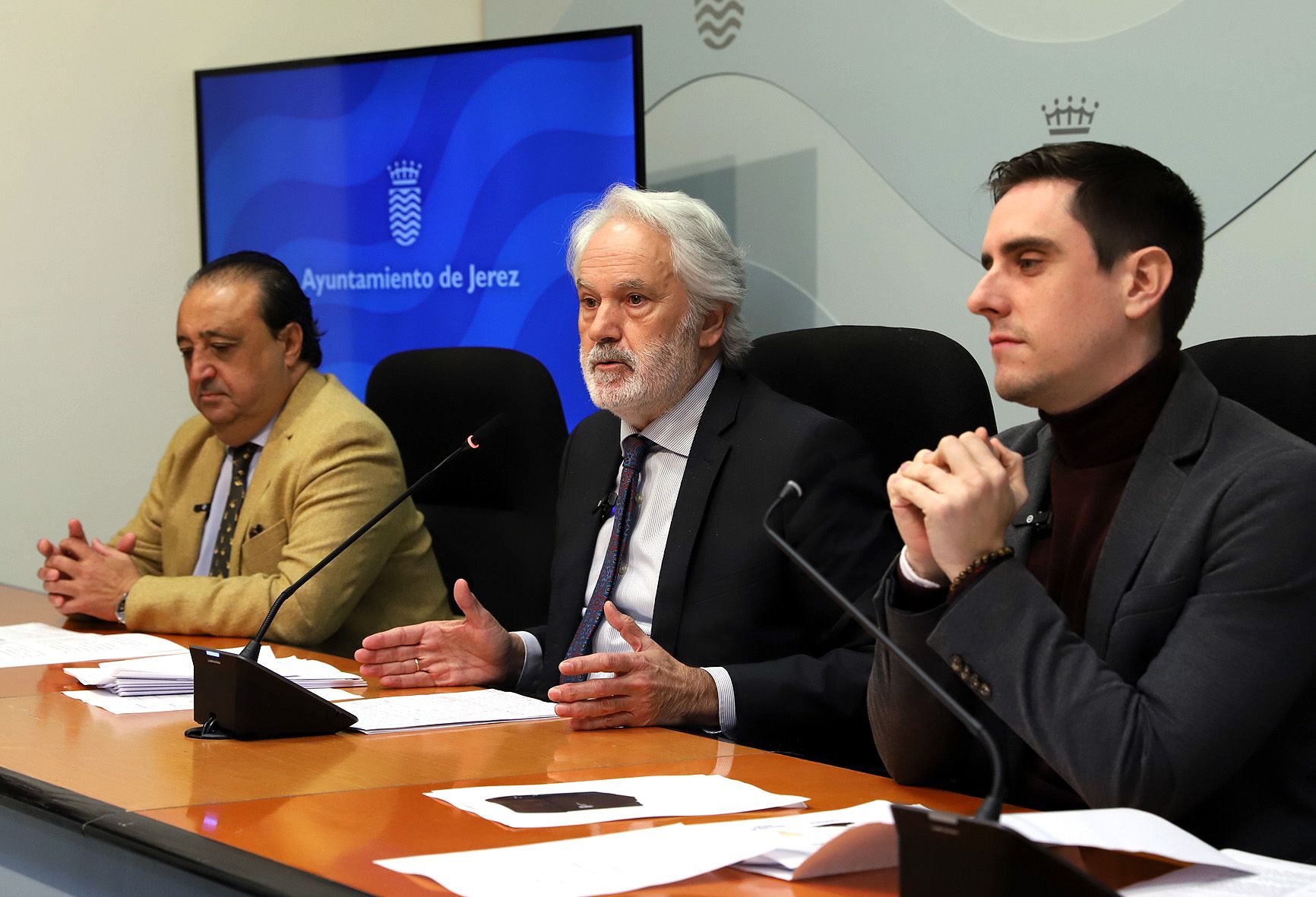 Rueda de prensa Lunes 15 2