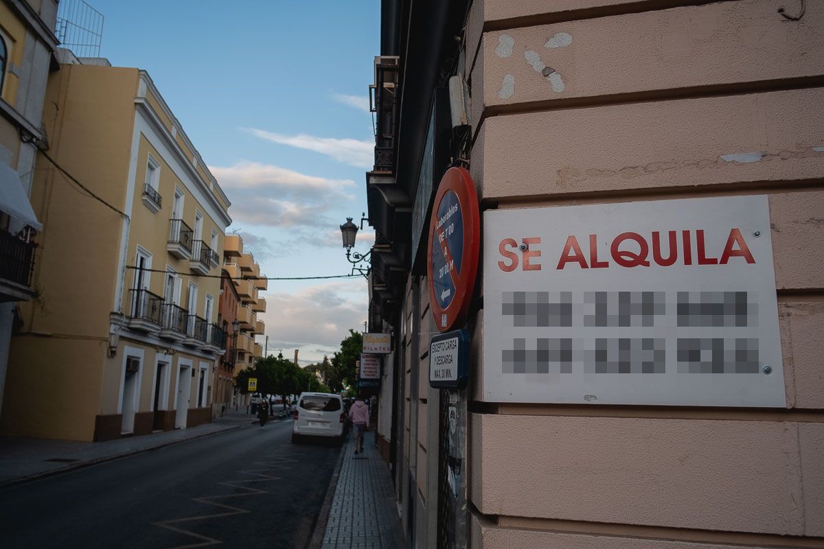 Cartel de alquiler.