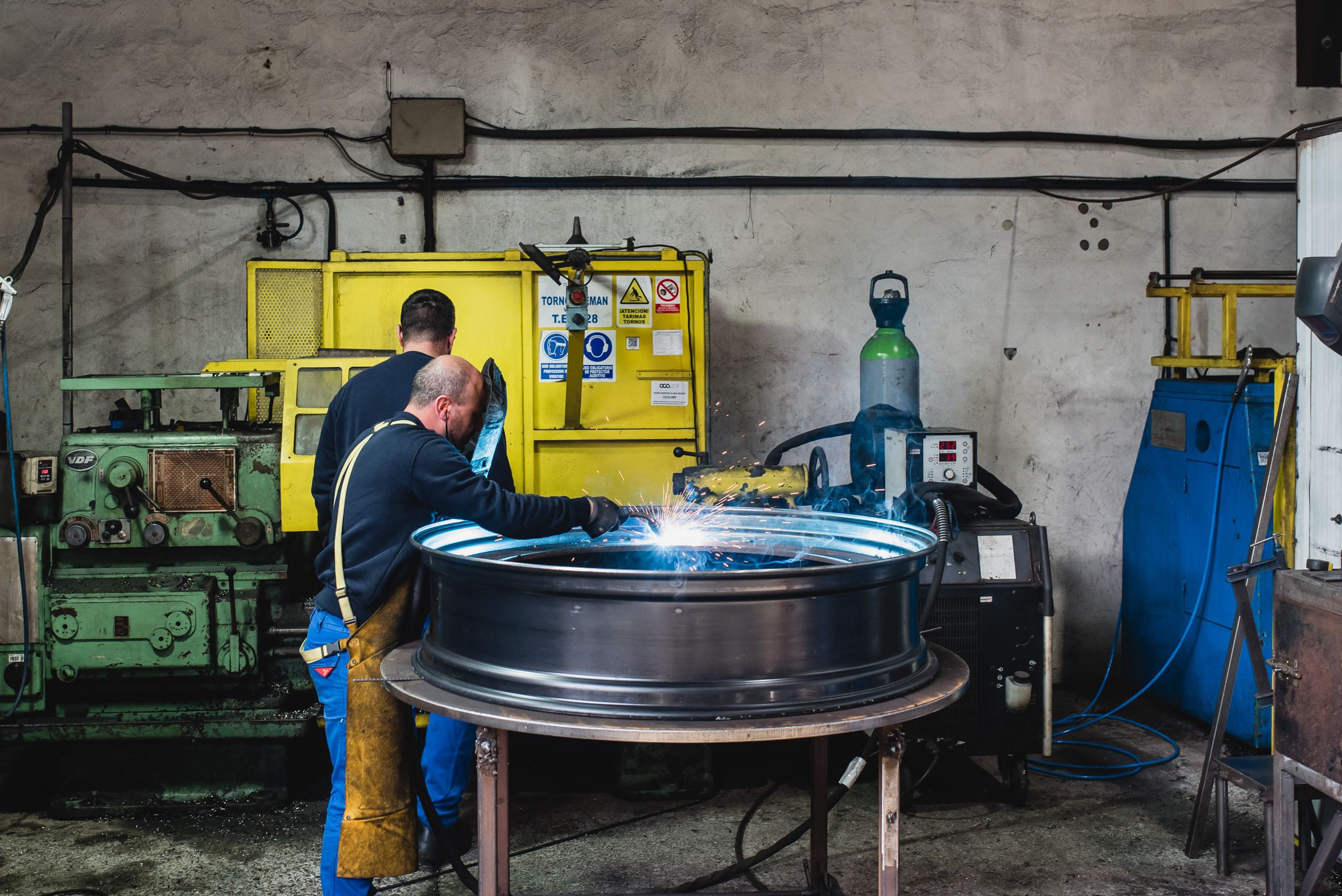 Las imágenes de TEJ Wheels por dentro, la multinacional de Cantillana