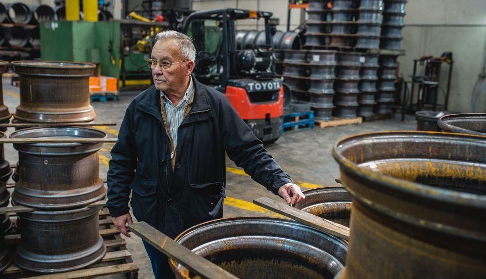 Las imágenes de TEJ Wheels por dentro, la multinacional de Cantillana