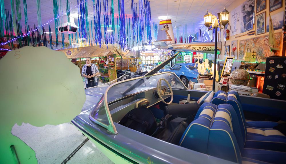 Así es Hangar Costa Vintage, un restaurante museo de la cultura pop