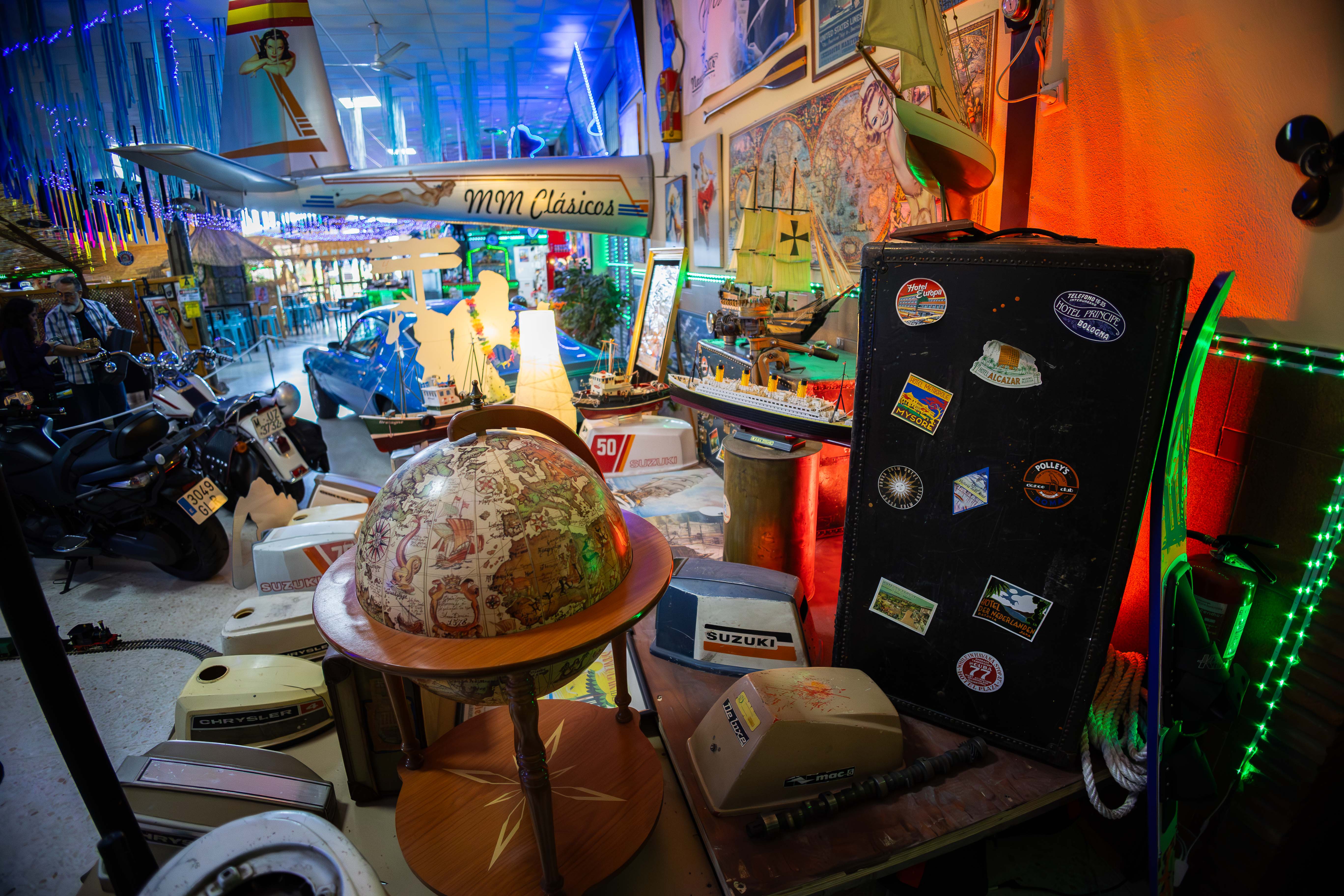 Así es Hangar Costa Vintage, un restaurante museo de la cultura pop
