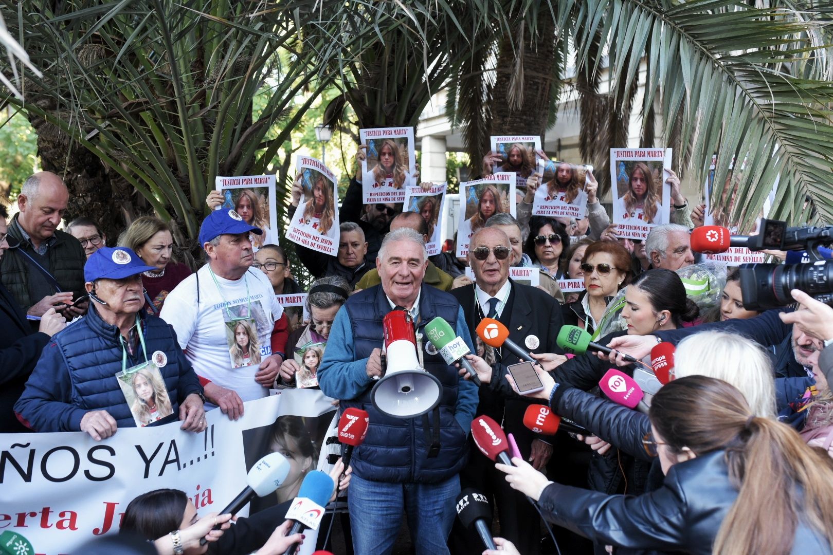 ABUELO MARTA DEL CASTILLO MANIFESTACIÓN
